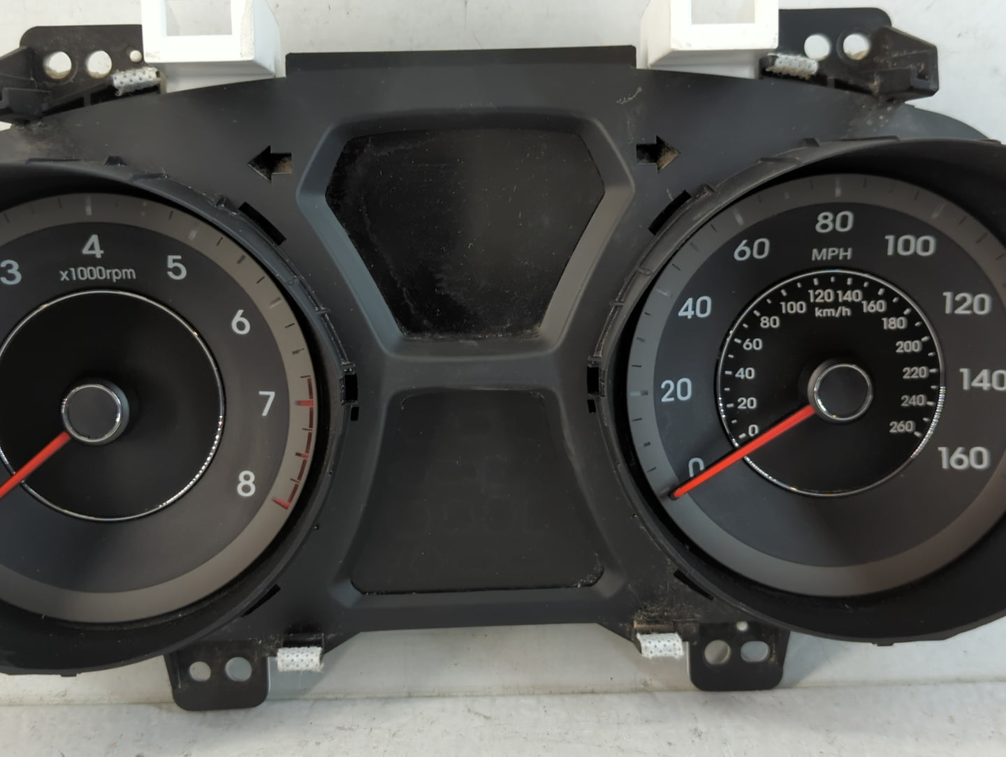 2014-2016 Hyundai Elantra Instrument Cluster Speedometer Gauges P/N:94004-3Y010 Fits Fits 2014 2015 2016 OEM Used Auto Parts