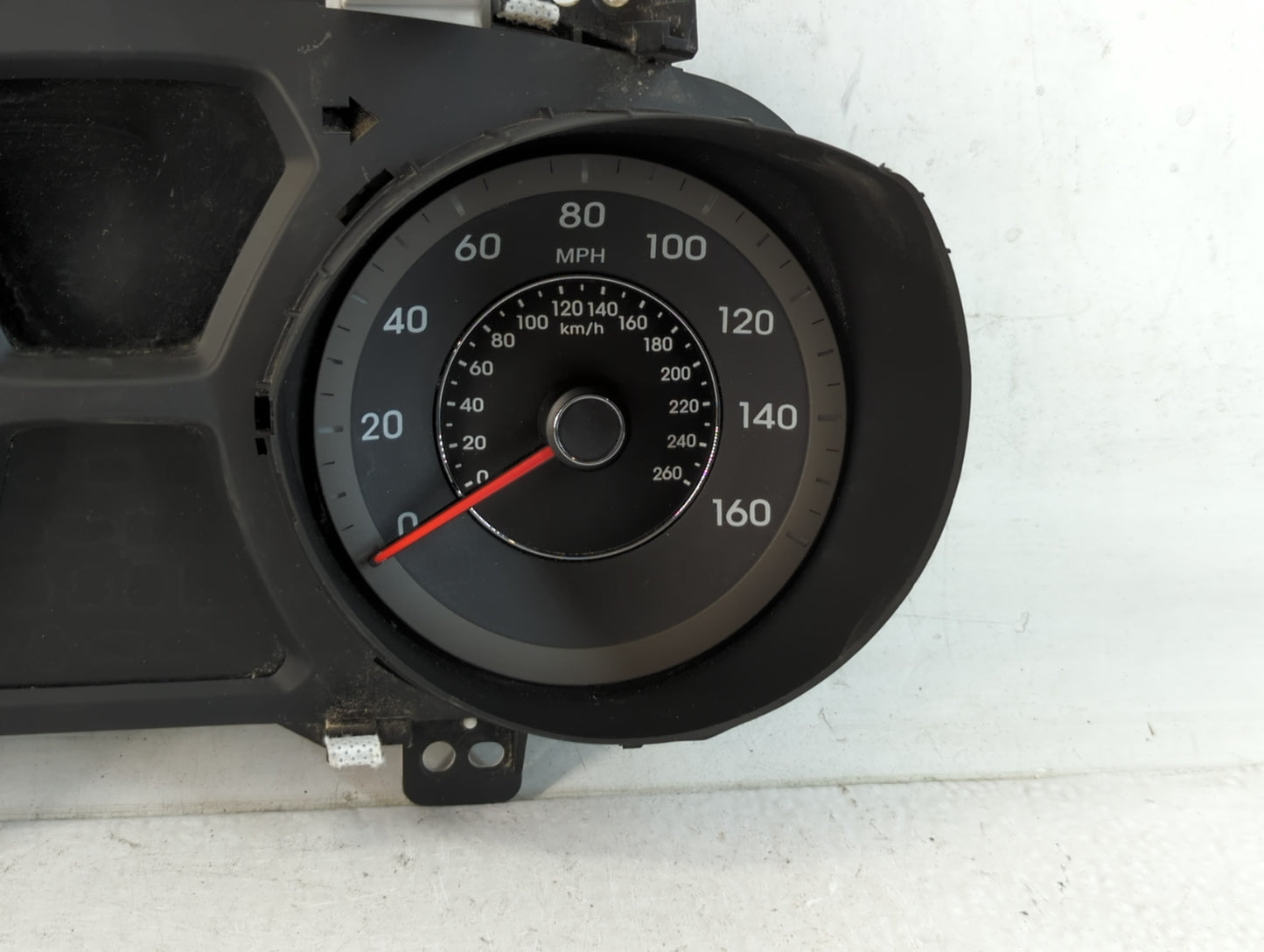 2014-2016 Hyundai Elantra Instrument Cluster Speedometer Gauges P/N:94004-3Y010 Fits Fits 2014 2015 2016 OEM Used Auto Parts