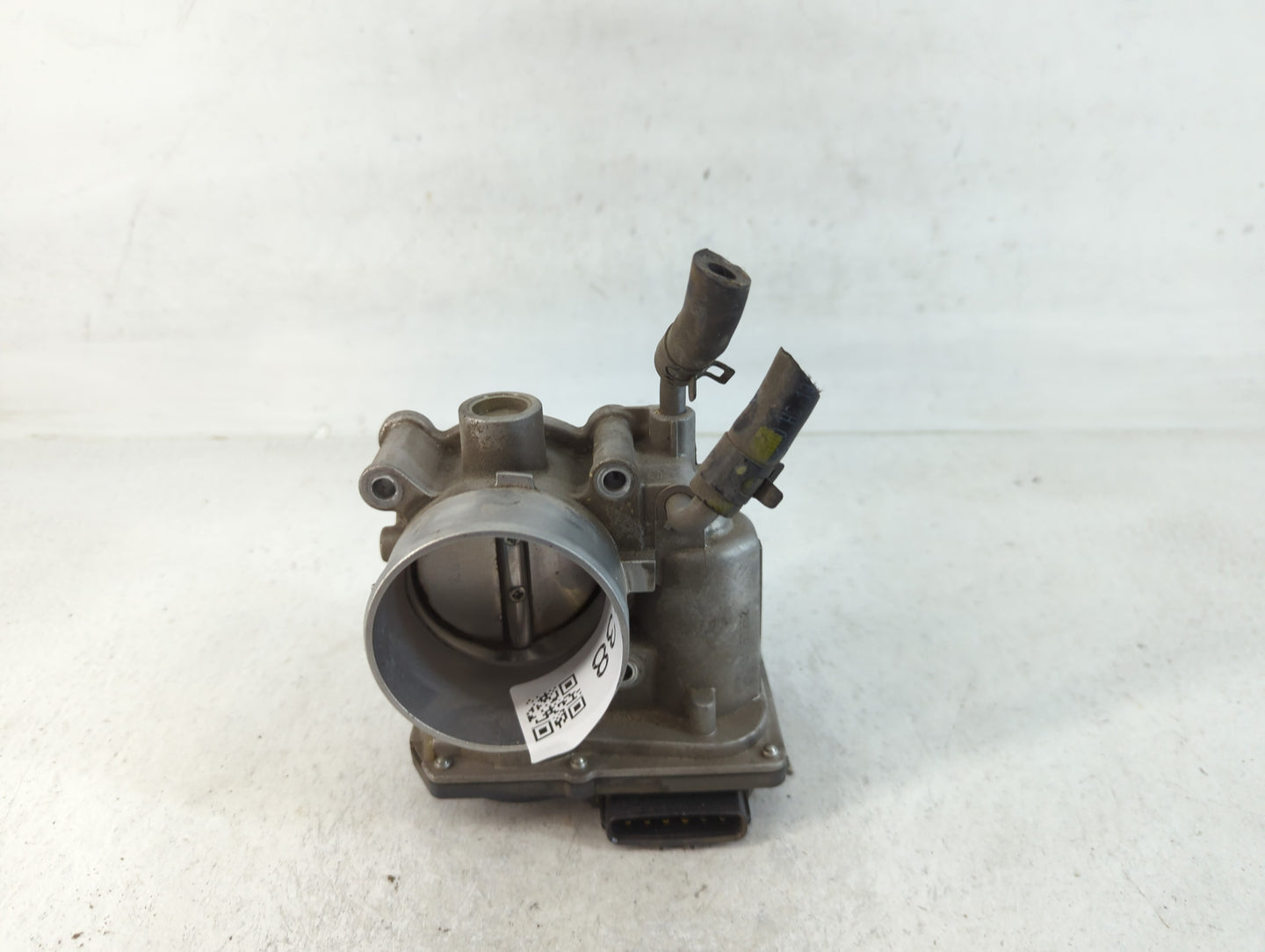 2011-2020 Hyundai Elantra Throttle Body P/N:35100-2E000 Fits Fits 2011 2012 2013 2014 2015 2016 2017 2018 2019 2020 2021 OEM