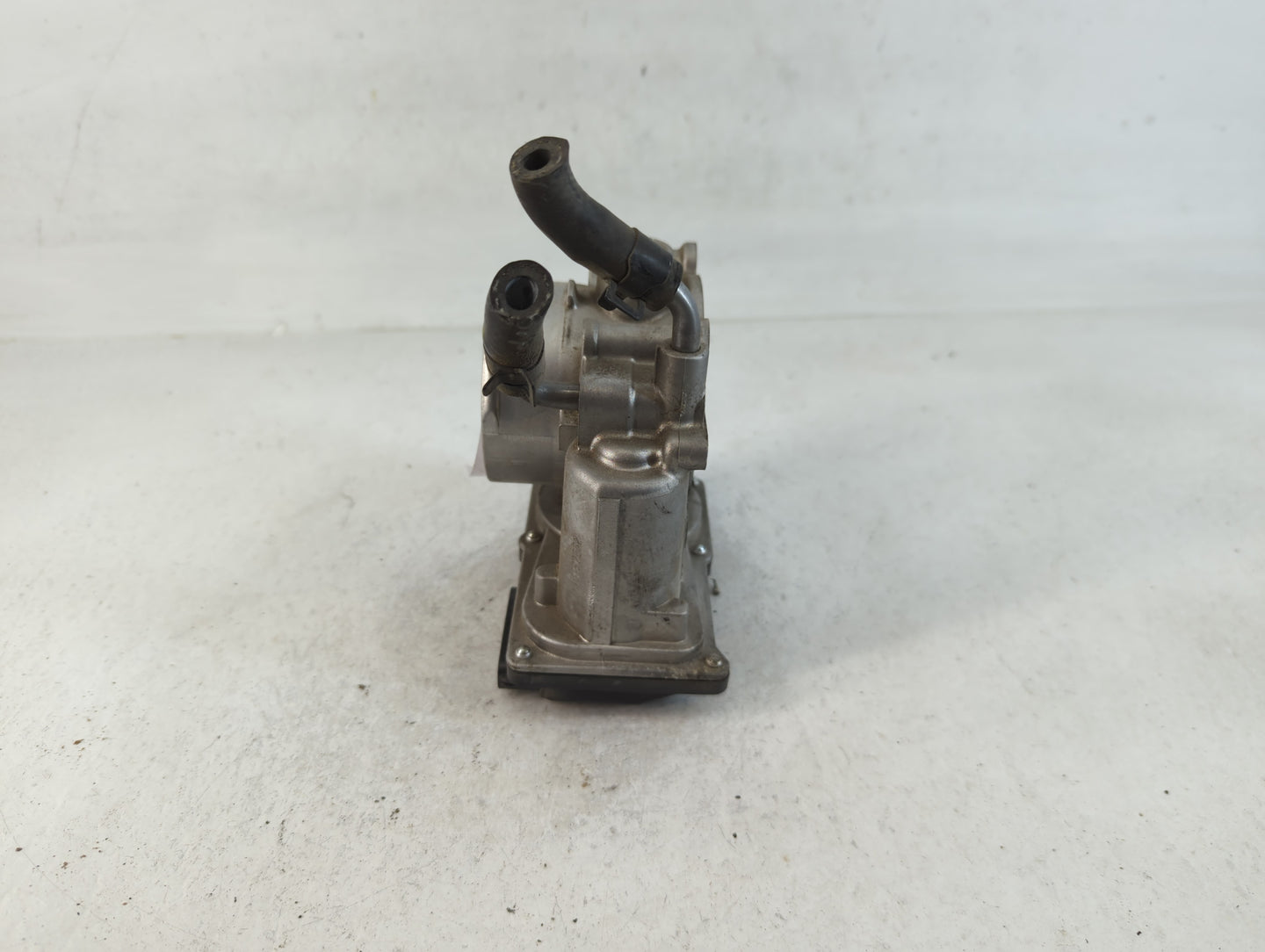 2011-2020 Hyundai Elantra Throttle Body P/N:35100-2E000 Fits Fits 2011 2012 2013 2014 2015 2016 2017 2018 2019 2020 2021 OEM
