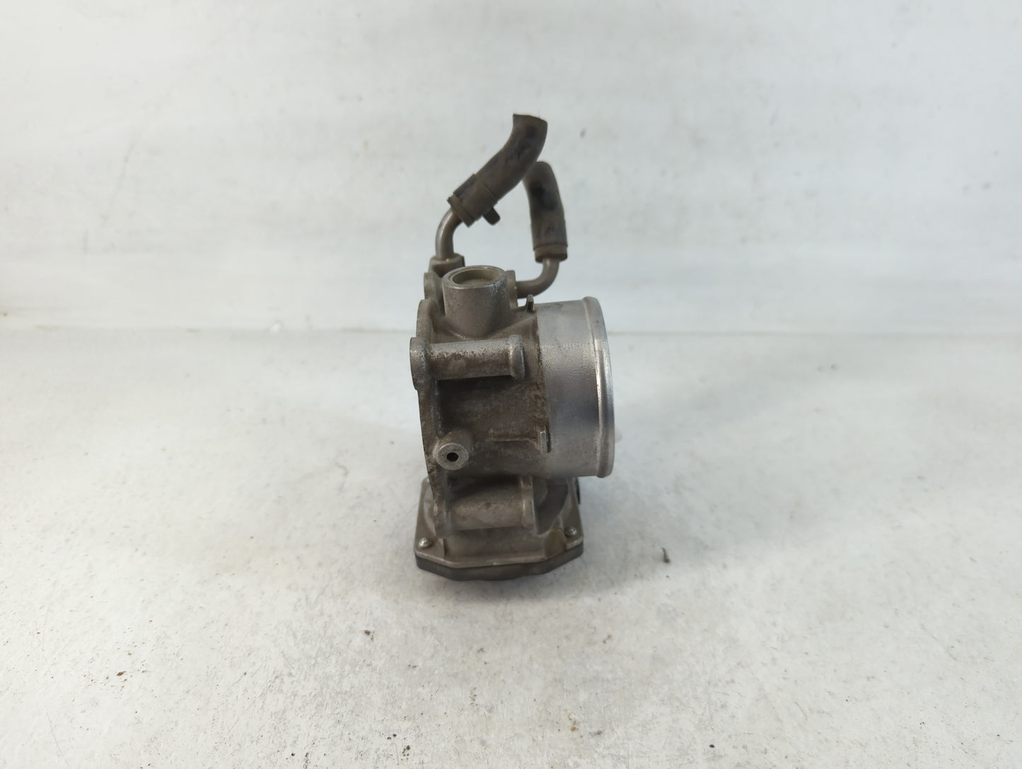 2011-2020 Hyundai Elantra Throttle Body P/N:35100-2E000 Fits Fits 2011 2012 2013 2014 2015 2016 2017 2018 2019 2020 2021 OEM