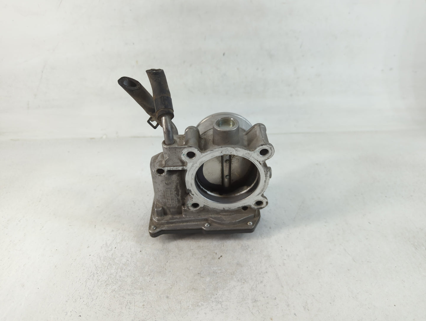 2011-2020 Hyundai Elantra Throttle Body P/N:35100-2E000 Fits Fits 2011 2012 2013 2014 2015 2016 2017 2018 2019 2020 2021 OEM