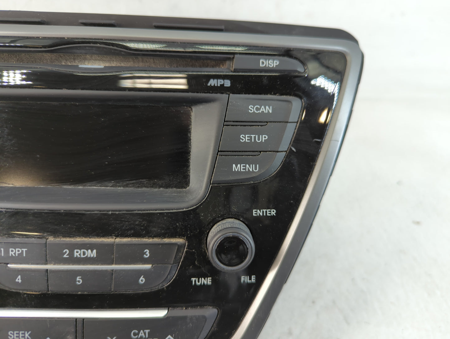2014-2016 Hyundai Elantra Am Fm Cd Player Radio Receiver - Oemusedautoparts1.com