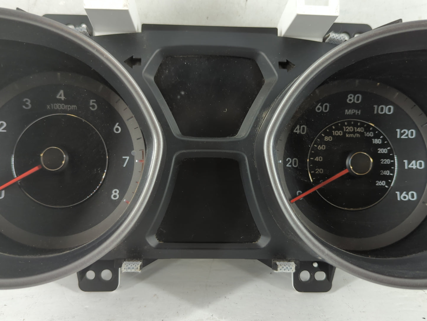 2014-2016 Hyundai Elantra Instrument Cluster Speedometer Gauges P/N:94004-3Y010 Fits Fits 2014 2015 2016 OEM Used Auto Parts