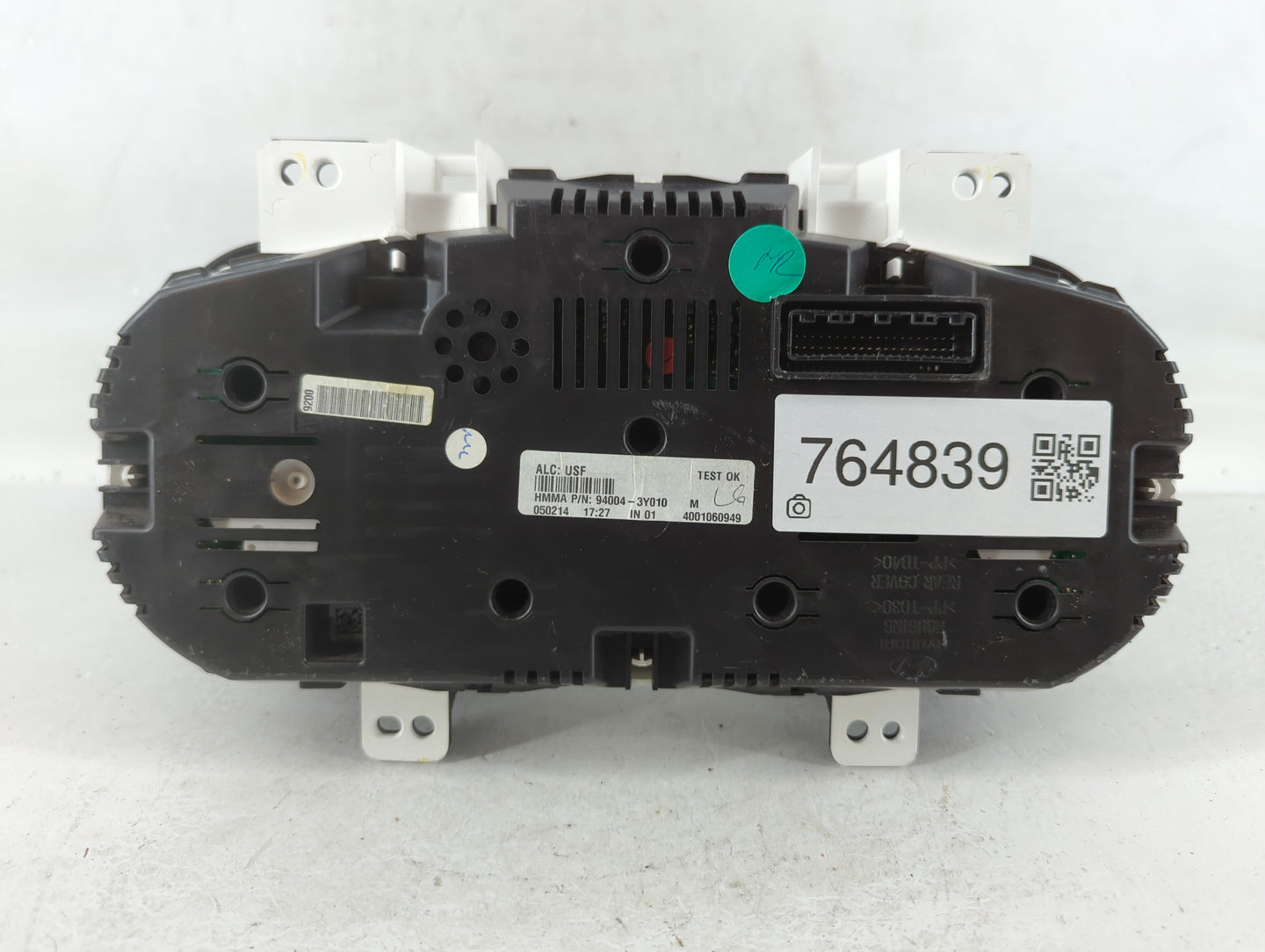 2014-2016 Hyundai Elantra Instrument Cluster Speedometer Gauges P/N:94004-3Y010 Fits Fits 2014 2015 2016 OEM Used Auto Parts