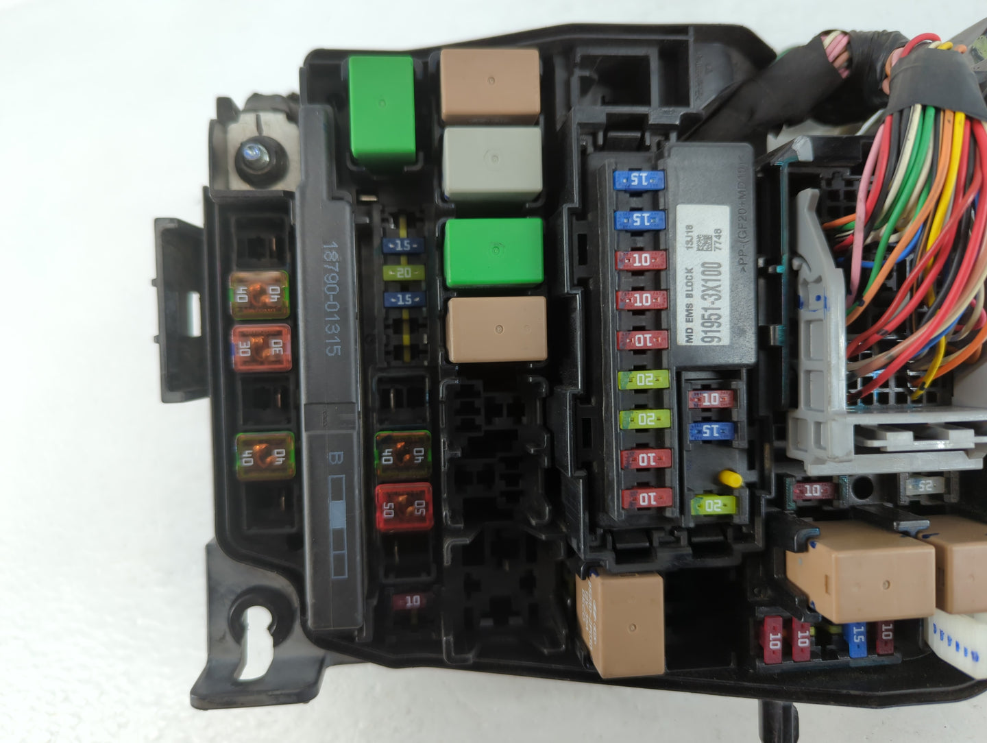 2014-2016 Hyundai Elantra Fusebox Fuse Box Panel Relay Module P/N:91951-3X710 Fits Fits 2014 2015 2016 OEM Used Auto Parts -