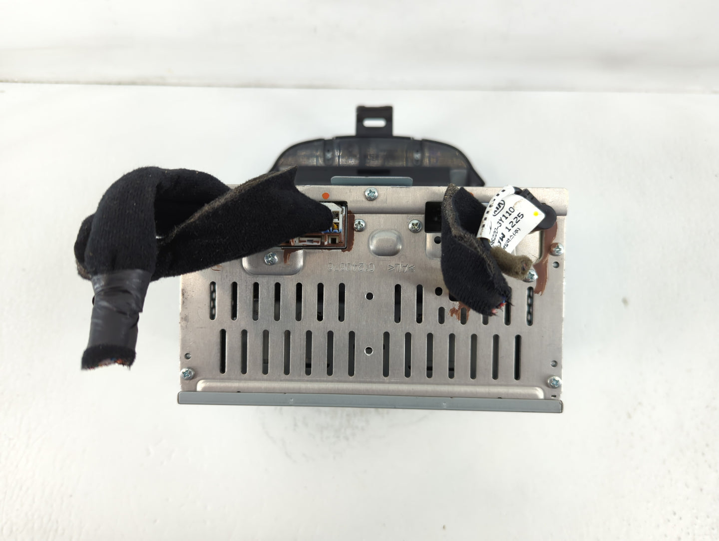 2014-2016 Hyundai Elantra Radio AM FM Cd Player Receiver Replacement P/N:96180-3X165GU Fits Fits 2014 2015 2016 OEM Used Aut