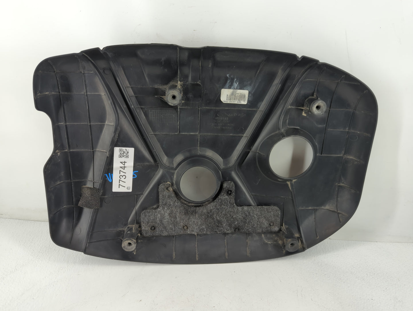 2014 Hyundai Elantra Engine Cover - Oemusedautoparts1.com