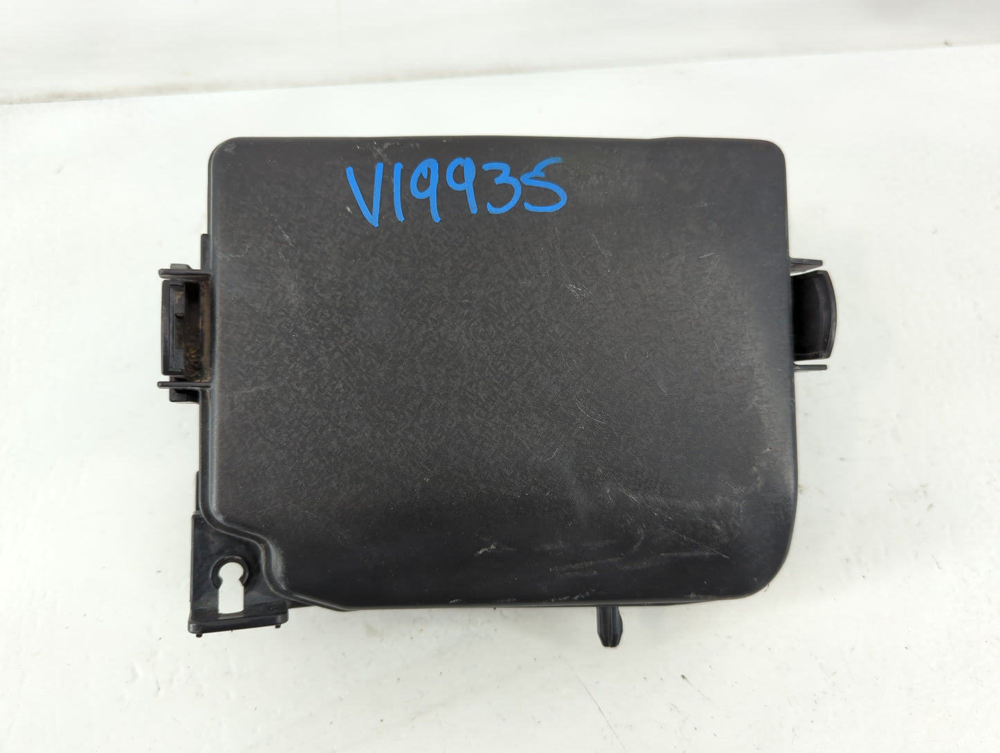 2014-2016 Hyundai Elantra Fusebox Fuse Box Panel Relay Module P/N:91951-3X710 Fits Fits 2014 2015 2016 OEM Used Auto Parts -