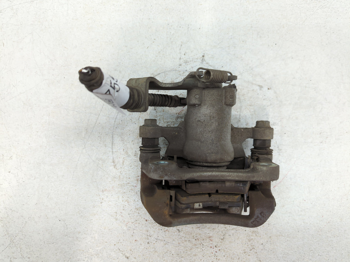Hyundai Elantra Front Driver Left Brake Caliper - Oemusedautoparts1.com