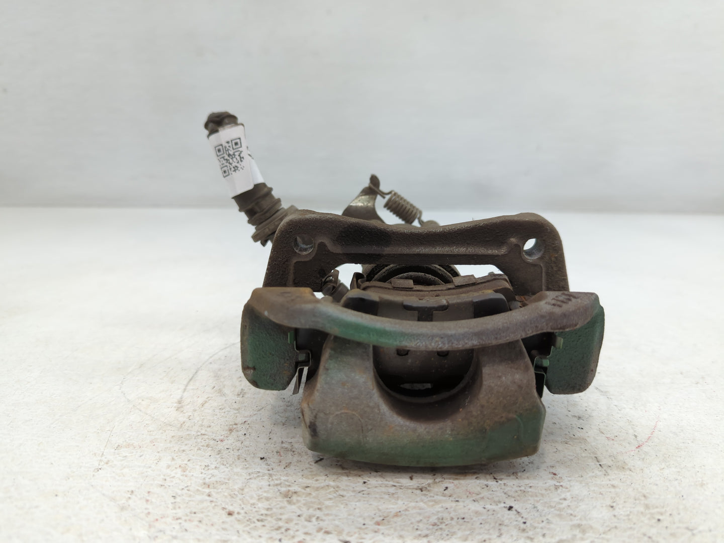 Hyundai Elantra Front Driver Left Brake Caliper - Oemusedautoparts1.com