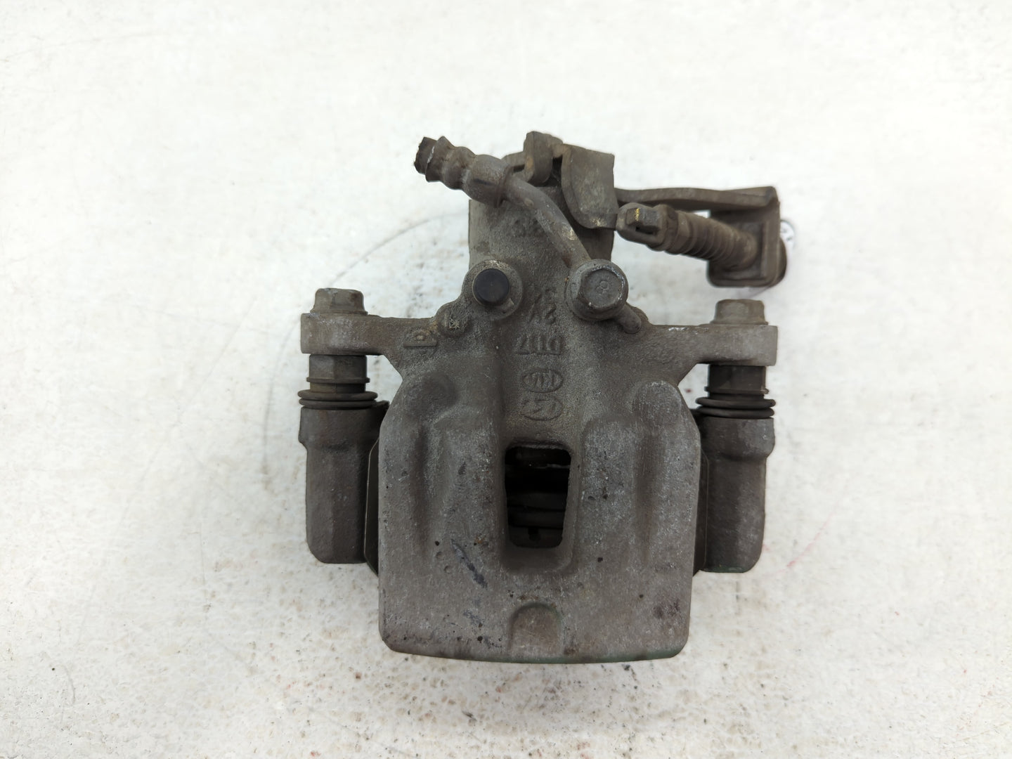 Hyundai Elantra Front Driver Left Brake Caliper - Oemusedautoparts1.com