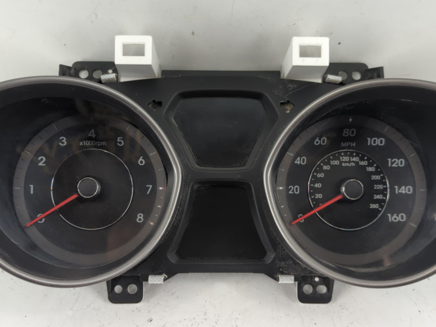 2014-2016 Hyundai Elantra Instrument Cluster Speedometer Gauges P/N:94004-3Y010 Fits Fits 2014 2015 2016 OEM Used Auto Parts