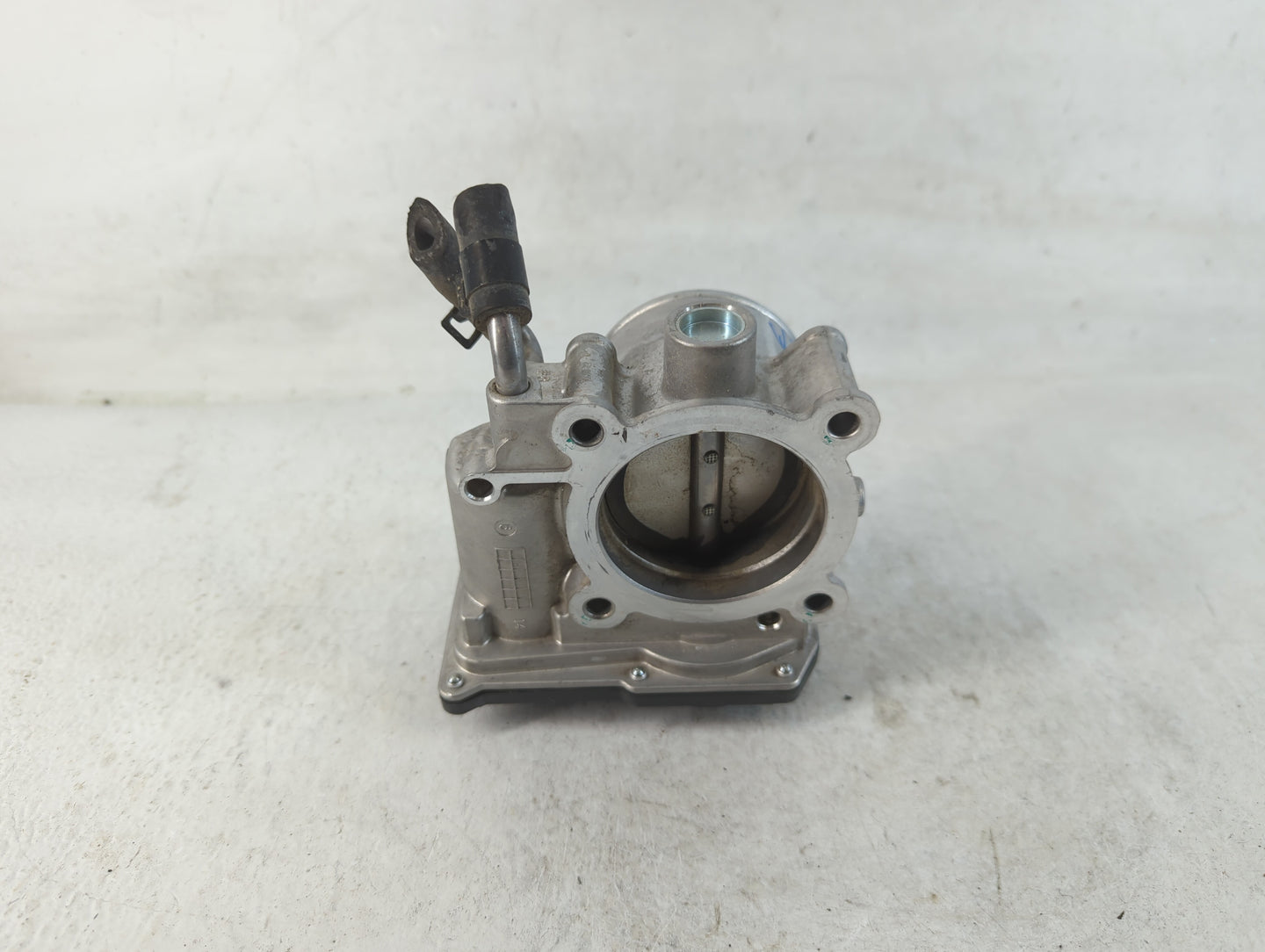 2011-2020 Hyundai Elantra Throttle Body P/N:35100-2E000 Fits Fits 2011 2012 2013 2014 2015 2016 2017 2018 2019 2020 2021 OEM