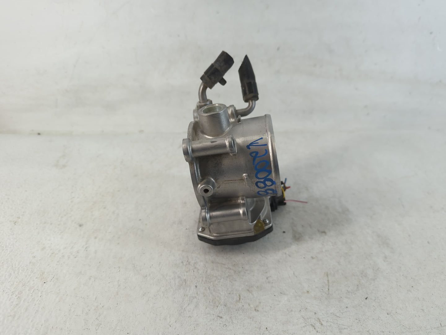 2011-2020 Hyundai Elantra Throttle Body P/N:35100-2E000 Fits Fits 2011 2012 2013 2014 2015 2016 2017 2018 2019 2020 2021 OEM
