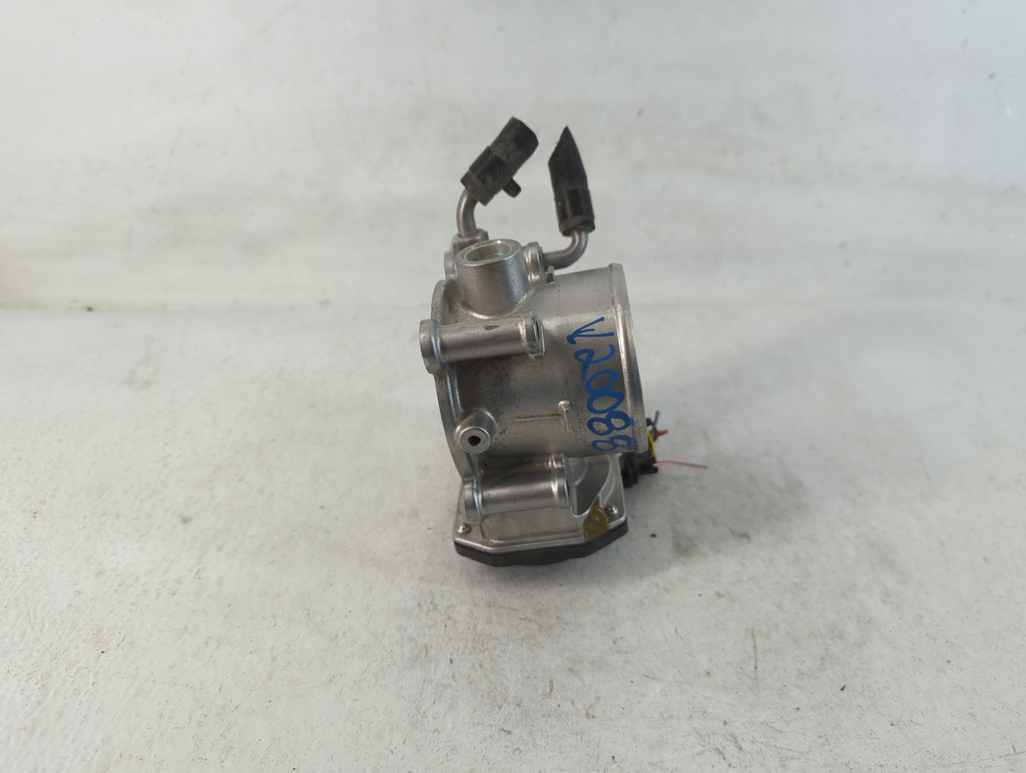 2011-2020 Hyundai Elantra Throttle Body P/N:35100-2E000 Fits Fits 2011 2012 2013 2014 2015 2016 2017 2018 2019 2020 2021 OEM