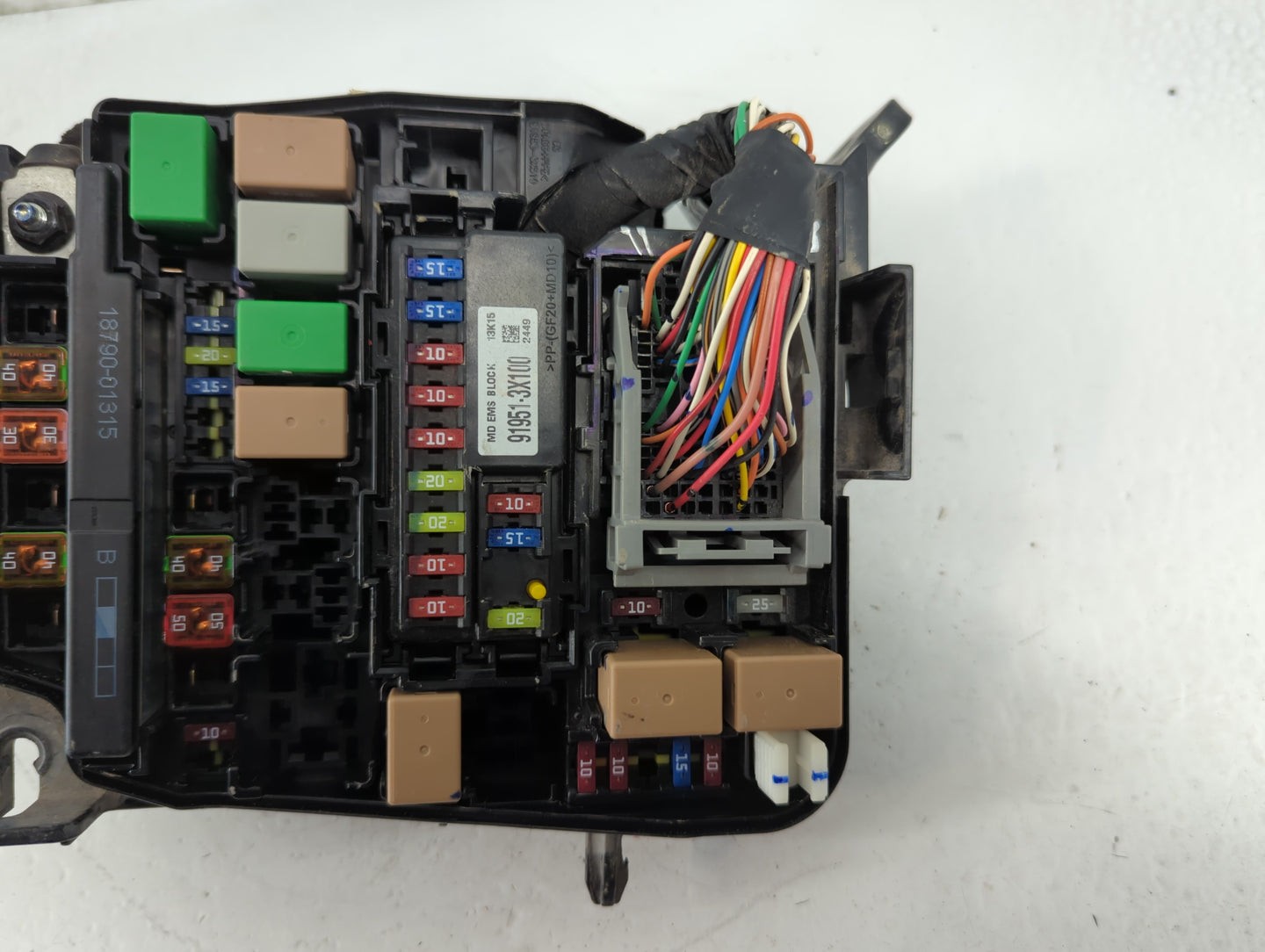 2014-2016 Hyundai Elantra Fusebox Fuse Box Panel Relay Module P/N:91951-3X710 Fits Fits 2014 2015 2016 OEM Used Auto Parts -