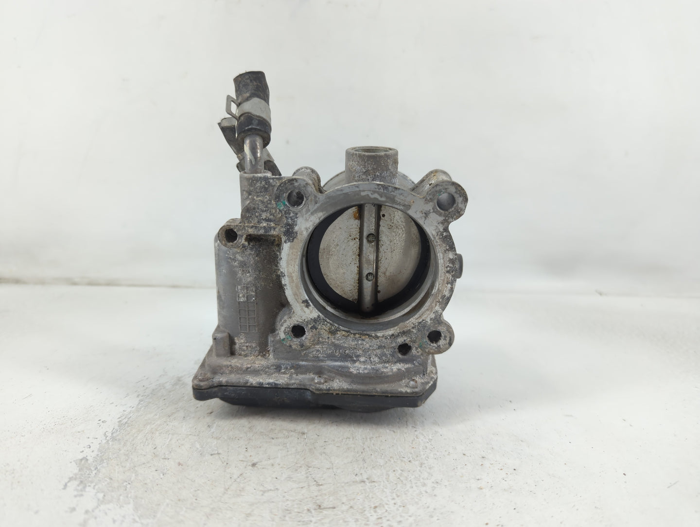 2011-2020 Hyundai Elantra Throttle Body P/N:35100-2E000 Fits Fits 2011 2012 2013 2014 2015 2016 2017 2018 2019 2020 2021 OEM