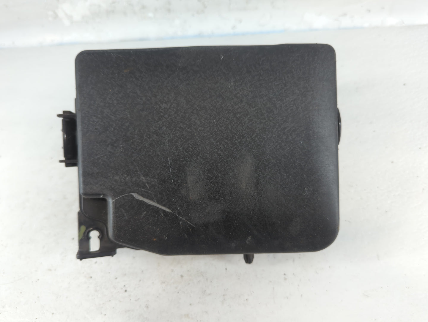 2014-2016 Hyundai Elantra Fusebox Fuse Box Panel Relay Module P/N:91956-00035 Fits Fits 2014 2015 2016 OEM Used Auto Parts -