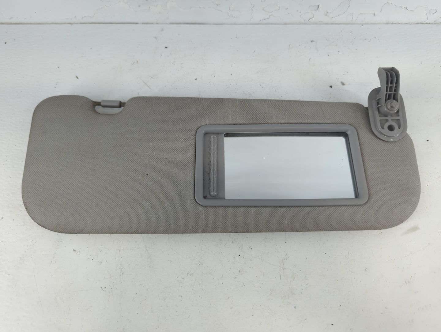 2014-2016 Hyundai Elantra Sun Visor Shade Replacement Passenger Right Mirror Fits Fits 2014 2015 2016 OEM Used Auto Parts - 