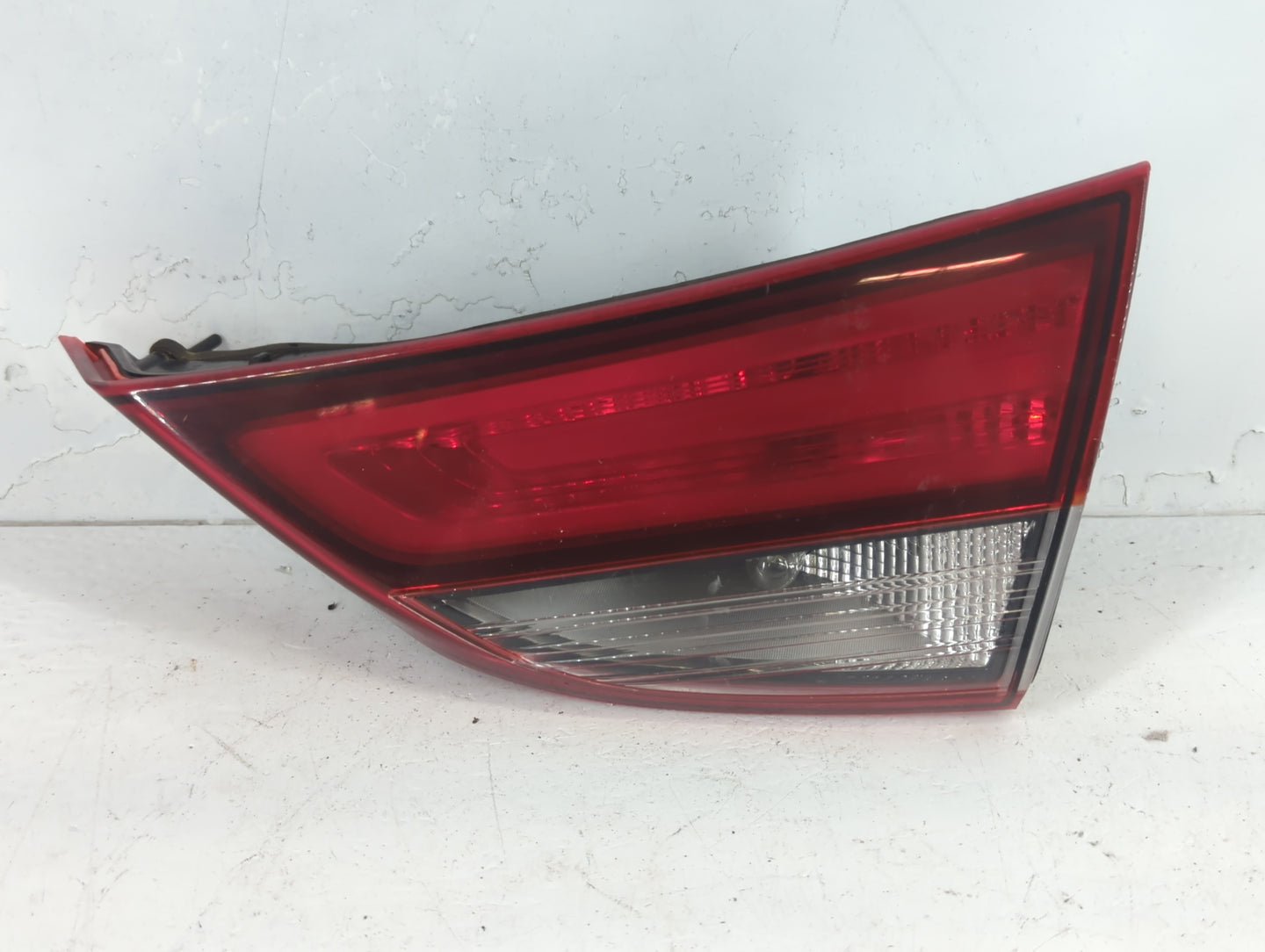 2014 Hyundai Elantra Tail Light Assembly Passenger Right OEM Fits OEM Used Auto Parts - Oemusedautoparts1.com