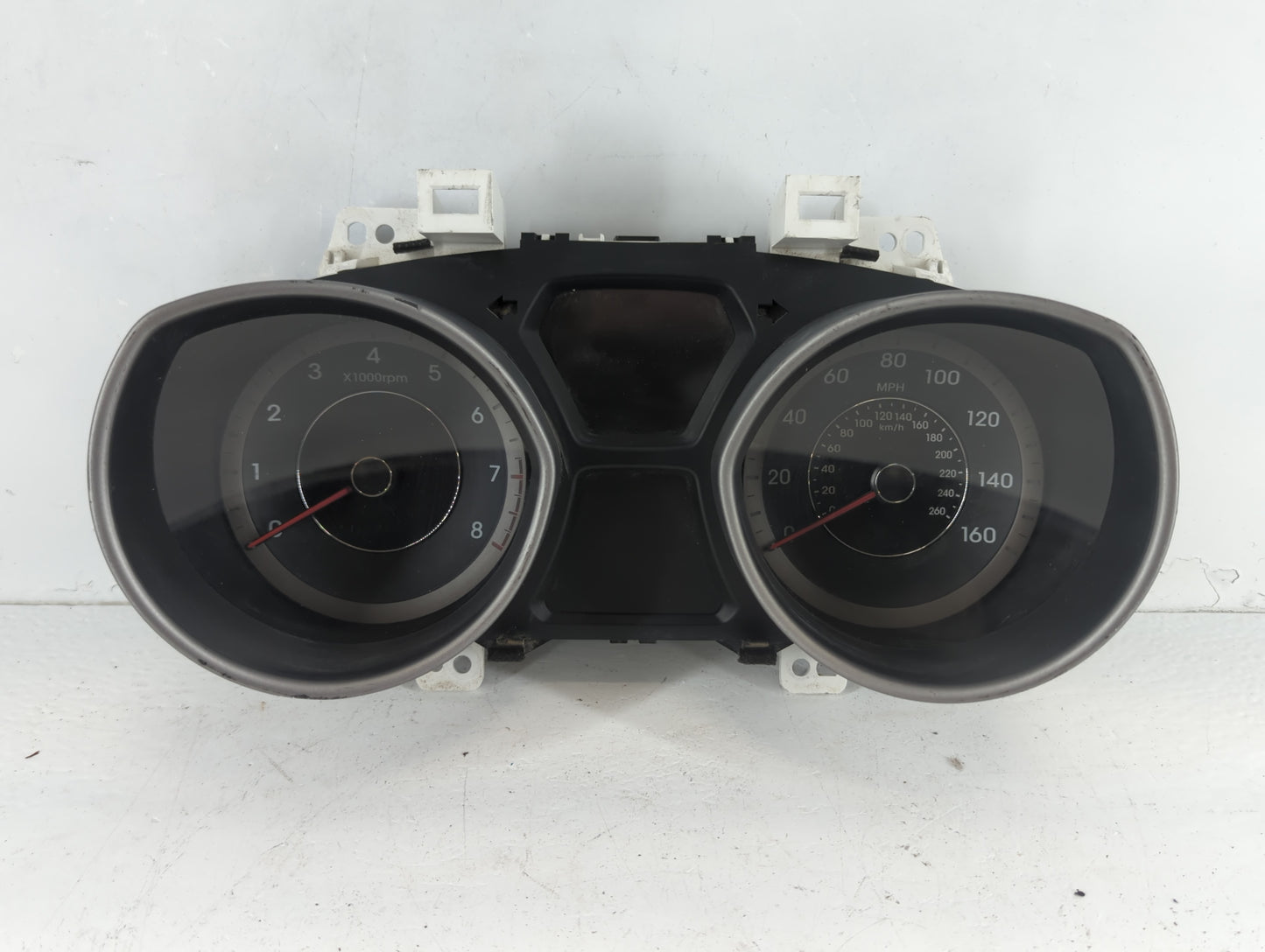 2014-2016 Hyundai Elantra Instrument Cluster Speedometer Gauges Fits Fits 2014 2015 2016 OEM Used Auto Parts - Oemusedautopa