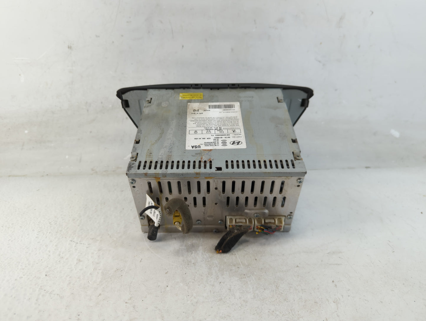 2014-2016 Hyundai Elantra Radio AM FM Cd Player Receiver Replacement P/N:96170-3X156GU Fits Fits 2014 2015 2016 OEM Used Aut