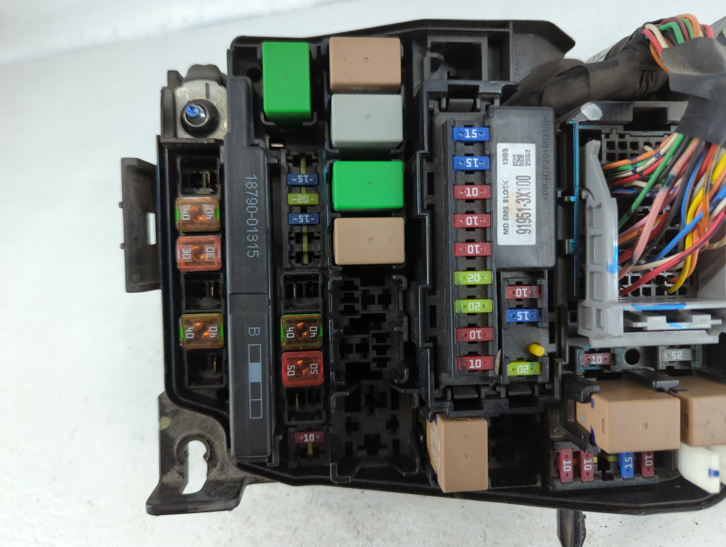 2014-2016 Hyundai Elantra Fusebox Fuse Box Panel Relay Module P/N:91951-3X710 Fits Fits 2014 2015 2016 OEM Used Auto Parts -