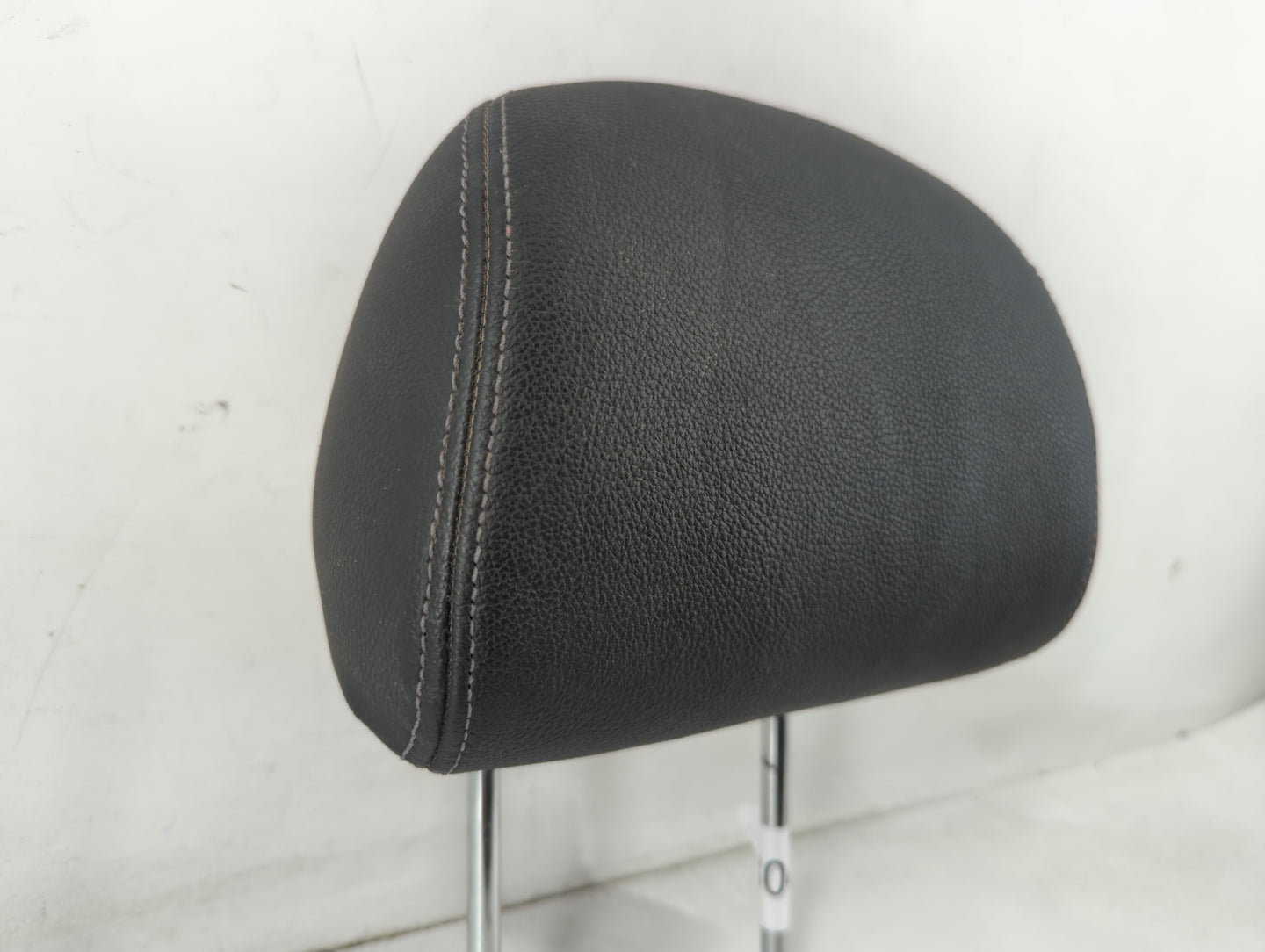 2013-2015 Hyundai Elantra Headrest Head Rest Front Driver Passenger Seat Fits Fits 2013 2014 2015 OEM Used Auto Parts - Oemu