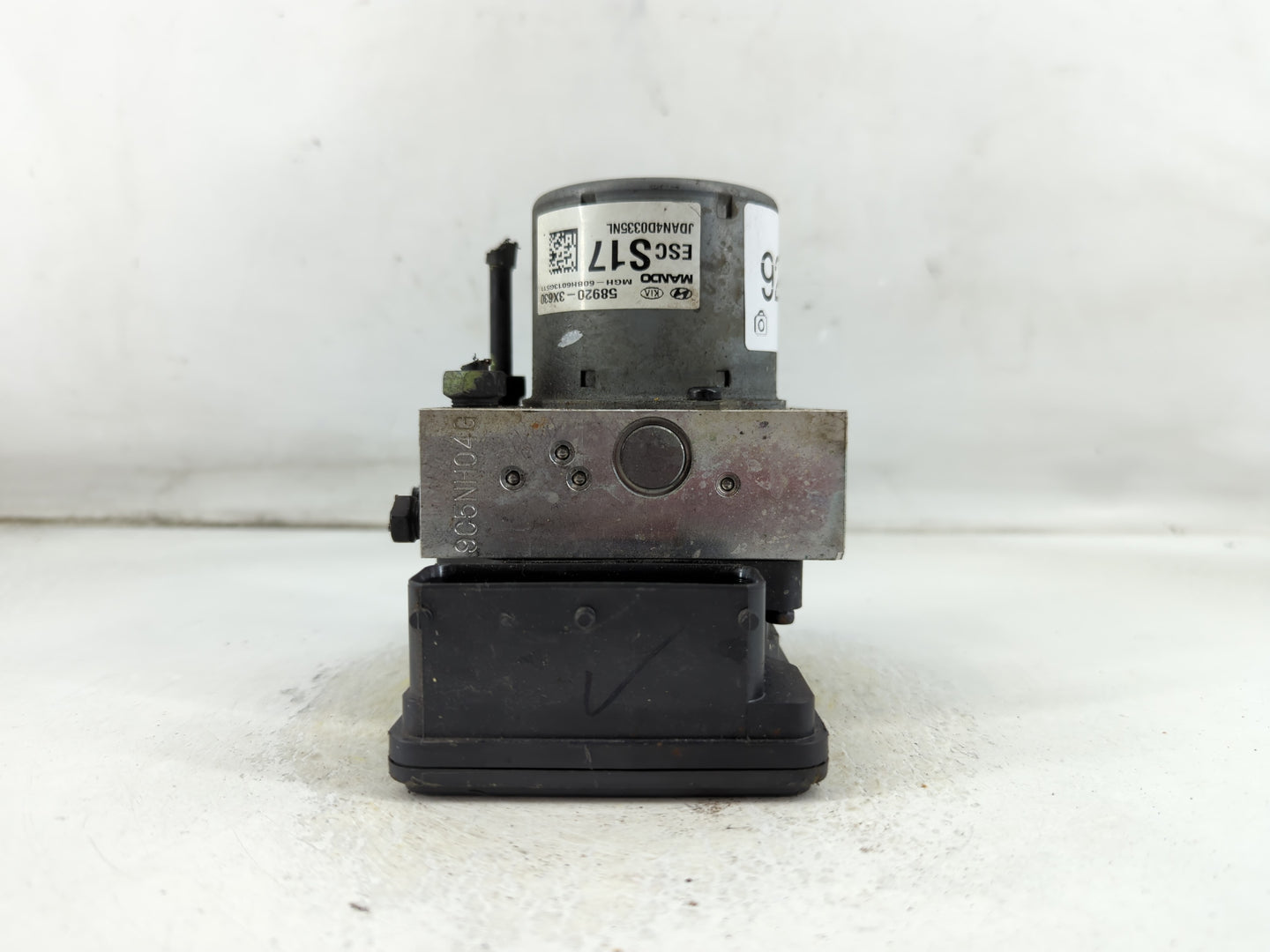 2014-2016 Hyundai Elantra ABS Pump Control Module Replacement P/N:58920-3X630 Fits Fits 2014 2015 2016 OEM Used Auto Parts -