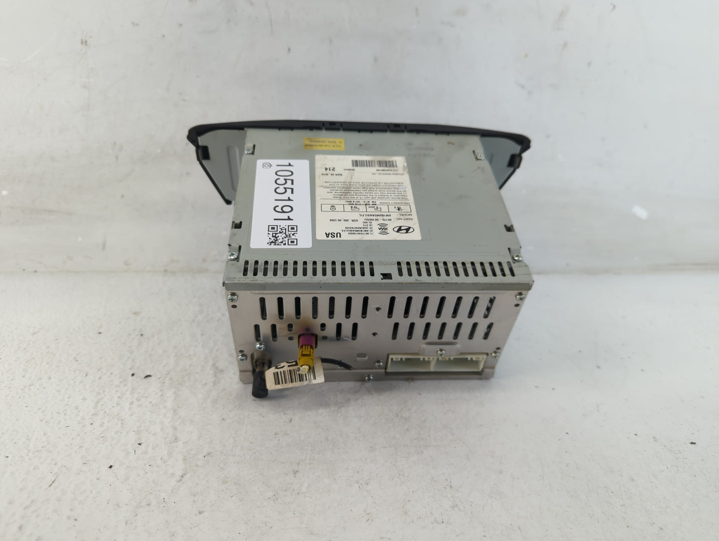 2014 Hyundai Elantra Coupe Radio AM FM Cd Player Receiver Replacement P/N:961703X166GU Fits Fits 2015 OEM Used Auto Parts - 