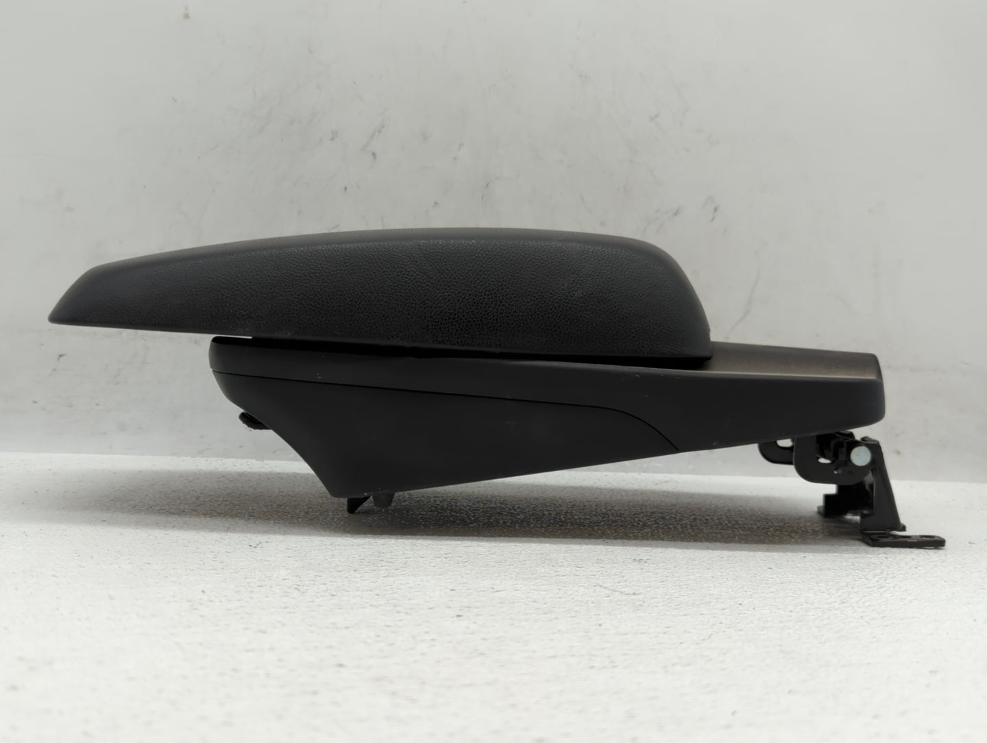 2014 Hyundai Elantra Coupe Center Console Armrest Cover Lid - Oemusedautoparts1.com