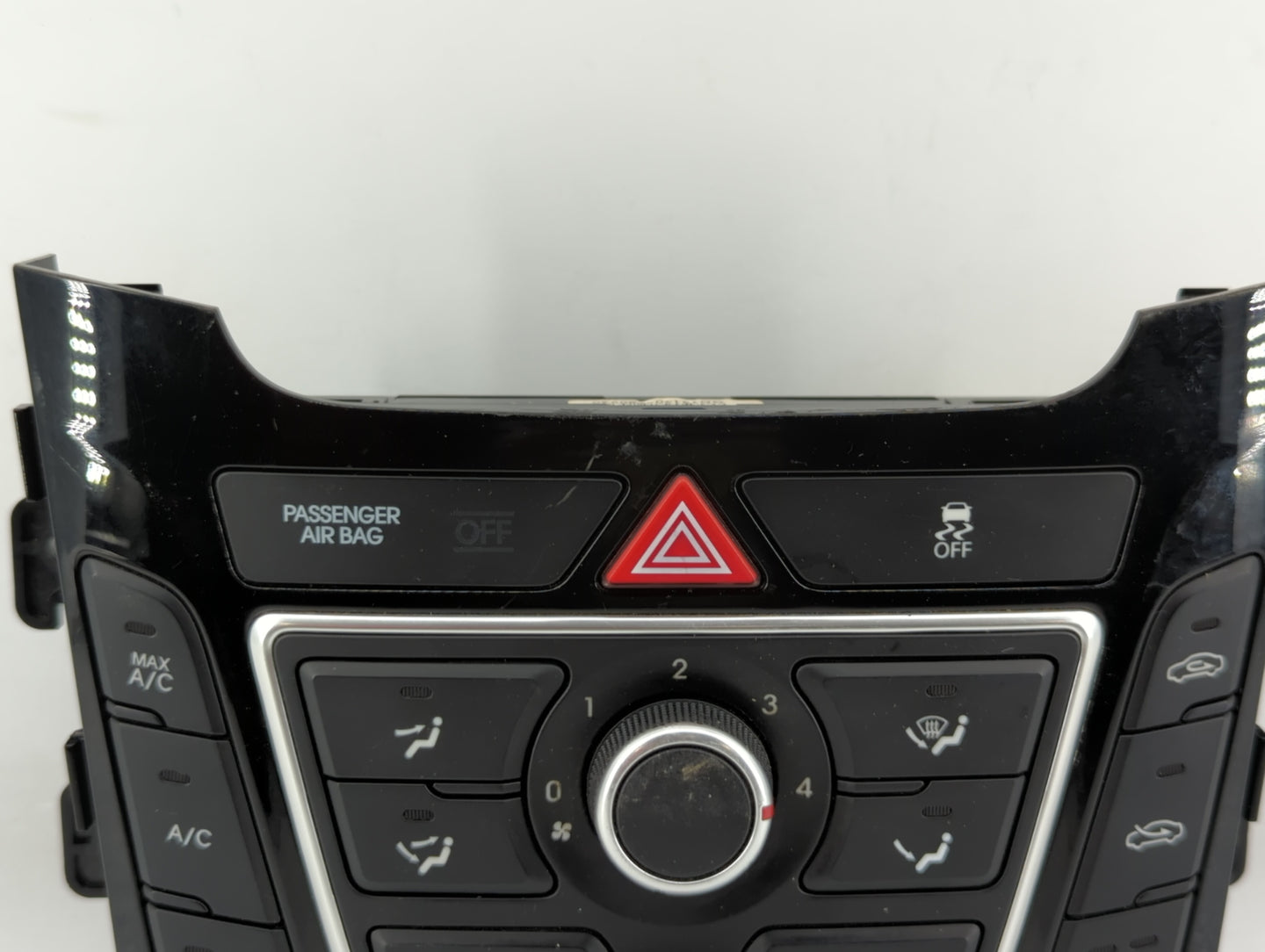 2013-2017 Hyundai Elantra Gt Climate Control Module Temperature AC/Heater Replacement P/N:97250-A5201GU 97250-A5200GU Fits O