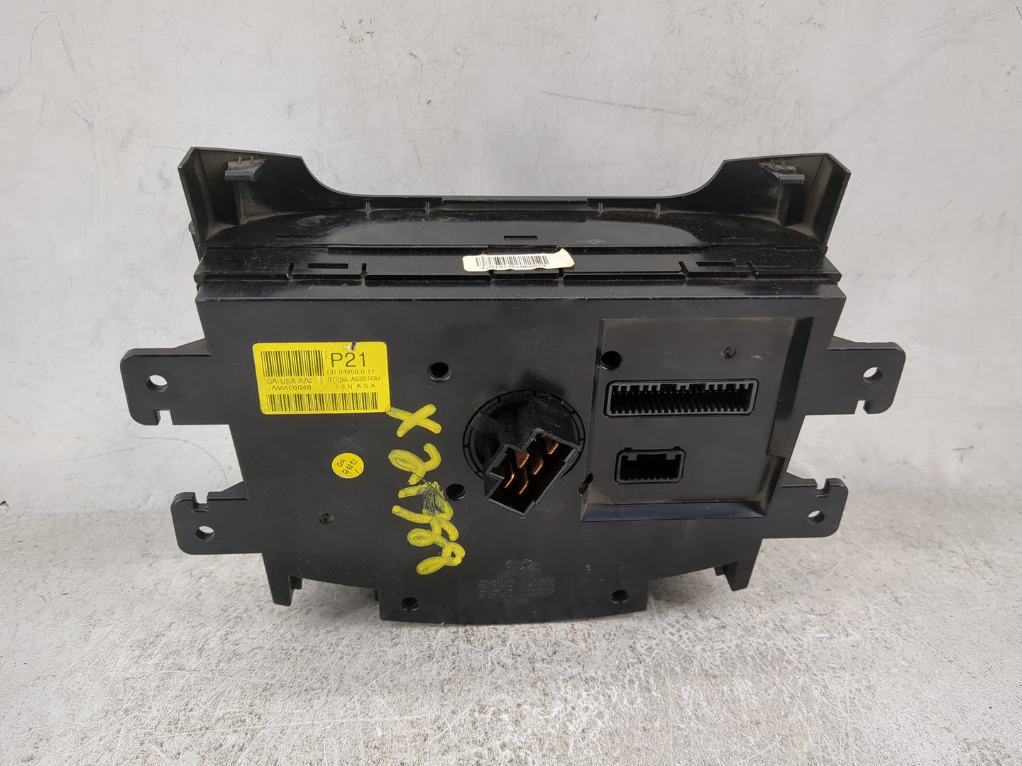 2013-2017 Hyundai Elantra Gt Climate Control Module Temperature AC/Heater Replacement P/N:97250-A5201GU Fits OEM Used Auto P