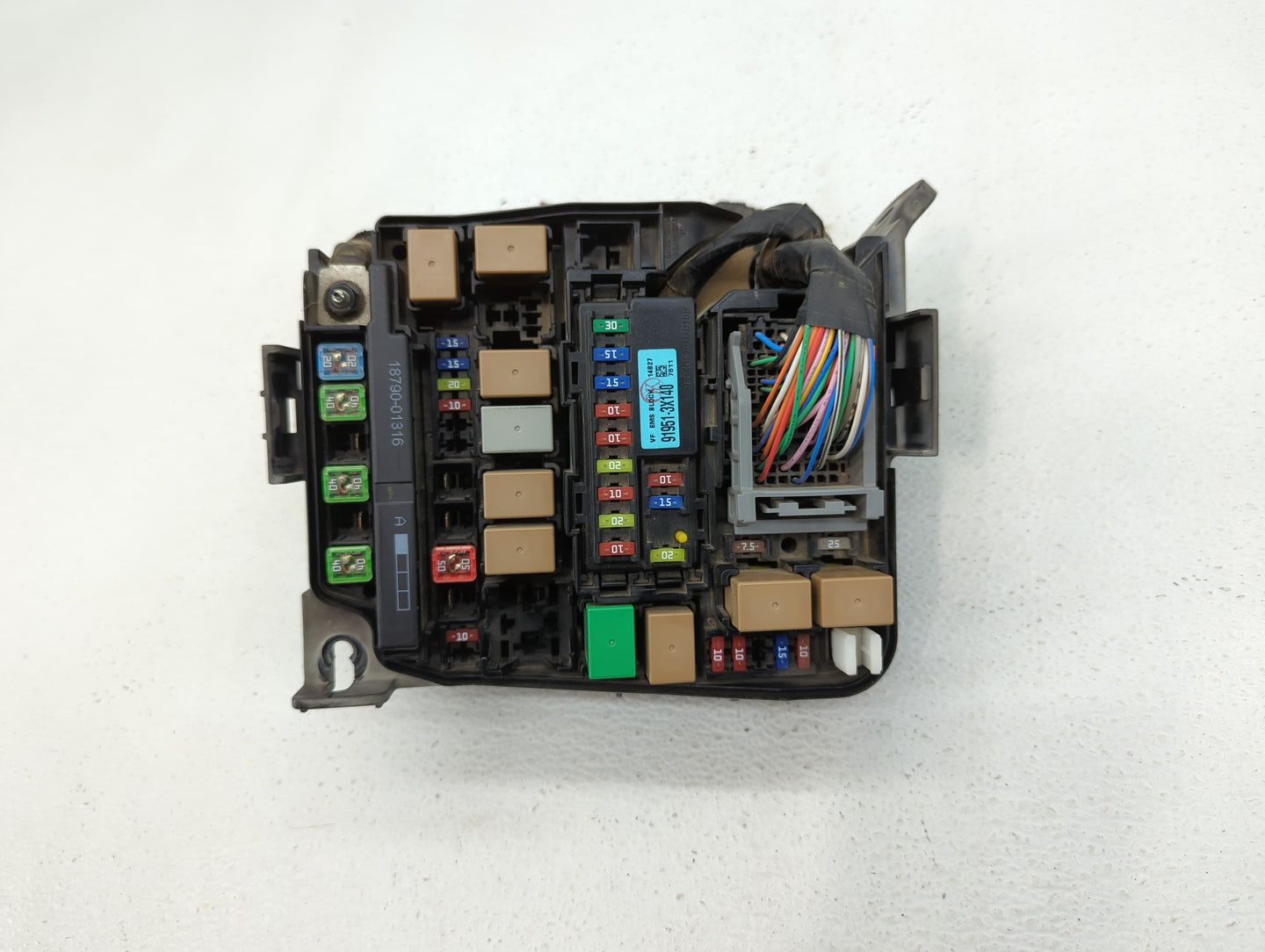 2014-2015 Hyundai Elantra Gt Fusebox Fuse Box Panel Relay Module P/N:91238-A5995 Fits Fits 2014 2015 OEM Used Auto Parts - O