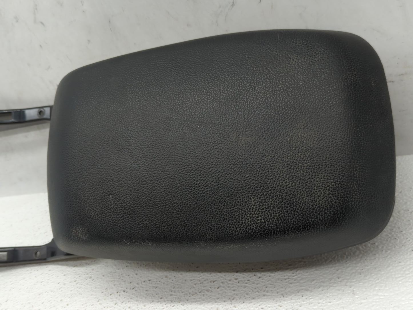 2014 Hyundai Elantra Gt Center Console Armrest Cover Lid - Oemusedautoparts1.com