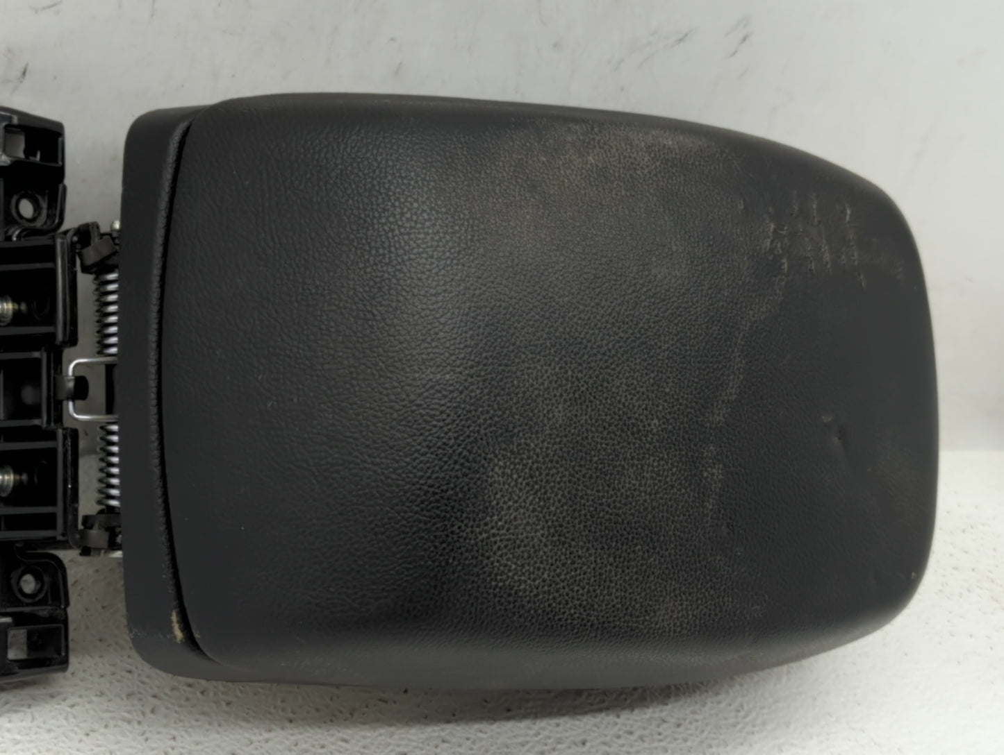 2014 Hyundai Elantra Gt Center Console Armrest Cover Lid - Oemusedautoparts1.com