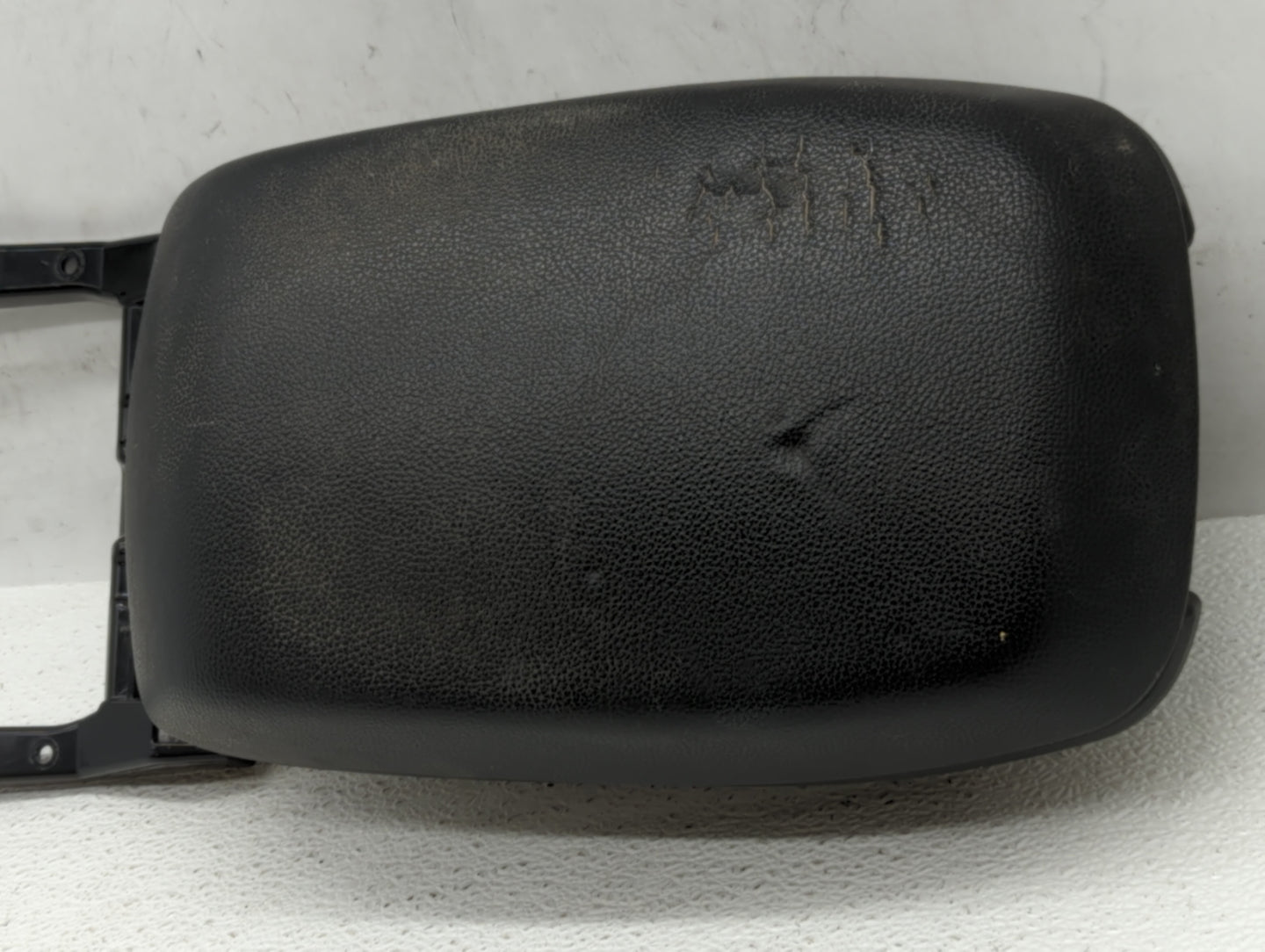 2014 Hyundai Elantra Gt Center Console Armrest Cover Lid - Oemusedautoparts1.com
