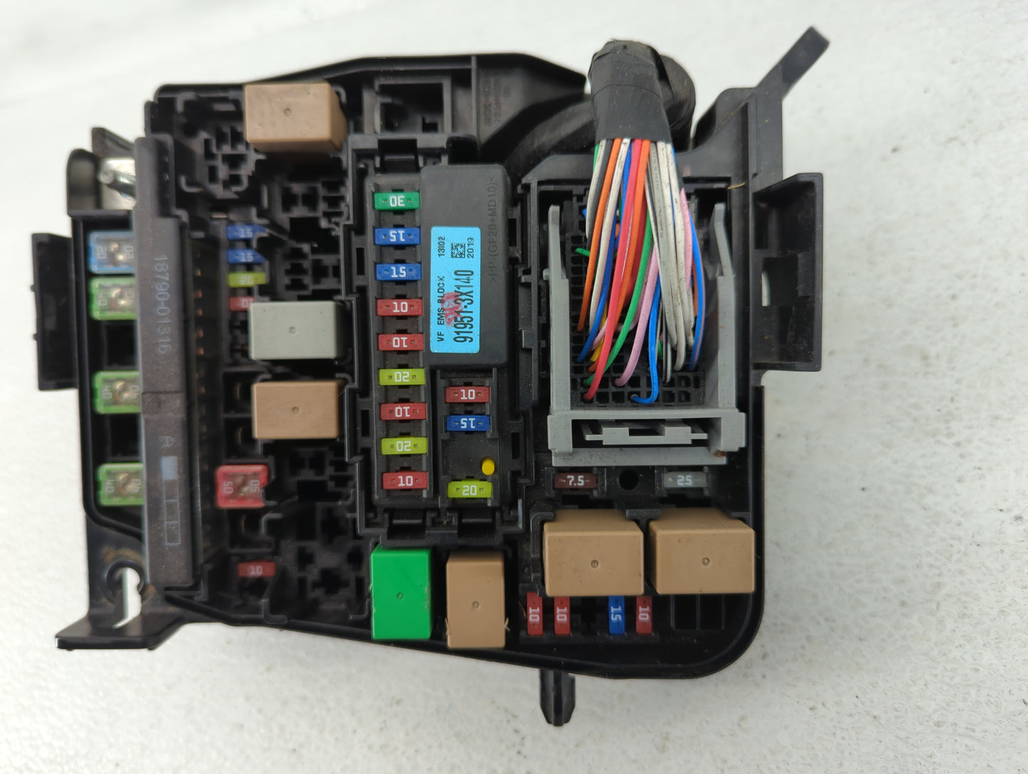2014-2015 Hyundai Elantra Gt Fusebox Fuse Box Panel Relay Module P/N:91239A5243A 91950-A5712 Fits Fits 2014 2015 OEM Used Au