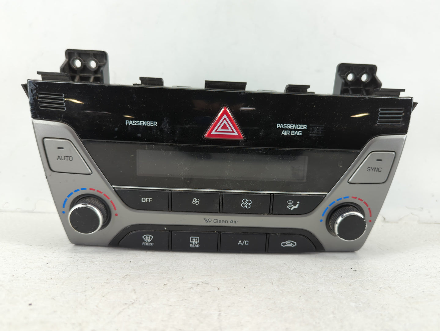 2013-2017 Hyundai Elantra Gt Climate Control Module Temperature AC/Heater Replacement P/N:97250-F2231RET 97250-A5673 Fits OE