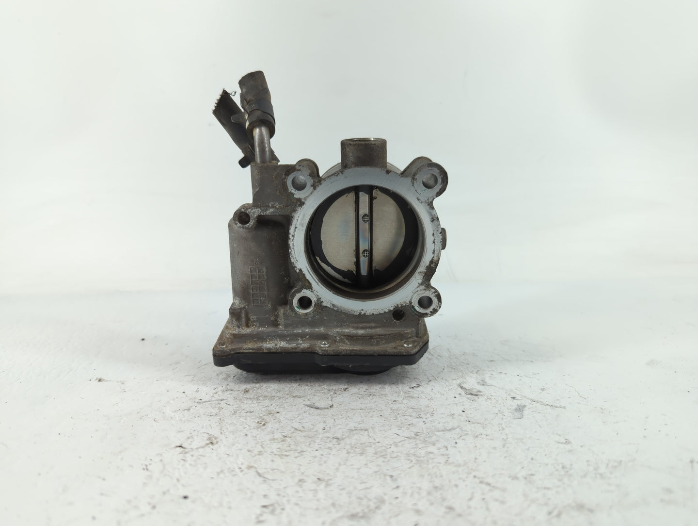 2014 Hyundai Elantra Gt Throttle Body P/N:35100-2E000 Fits Fits 2011 2012 2013 2015 2016 2017 2018 2019 2020 2021 OEM Used A