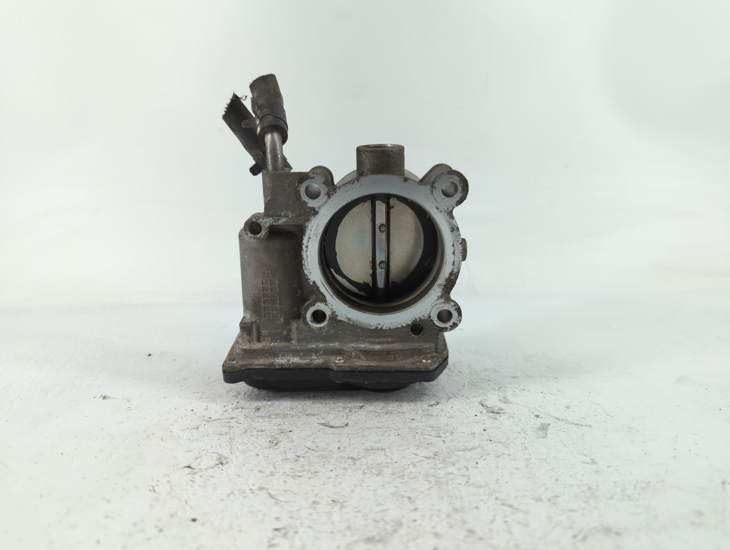 2014 Hyundai Elantra Gt Throttle Body P/N:35100-2E000 Fits Fits 2011 2012 2013 2015 2016 2017 2018 2019 2020 2021 OEM Used A