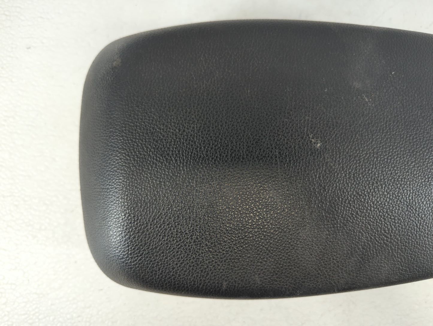 2013 Hyundai Elantra Gt Center Console Armrest Cover Lid Fits OEM Used Auto Parts - Oemusedautoparts1.com