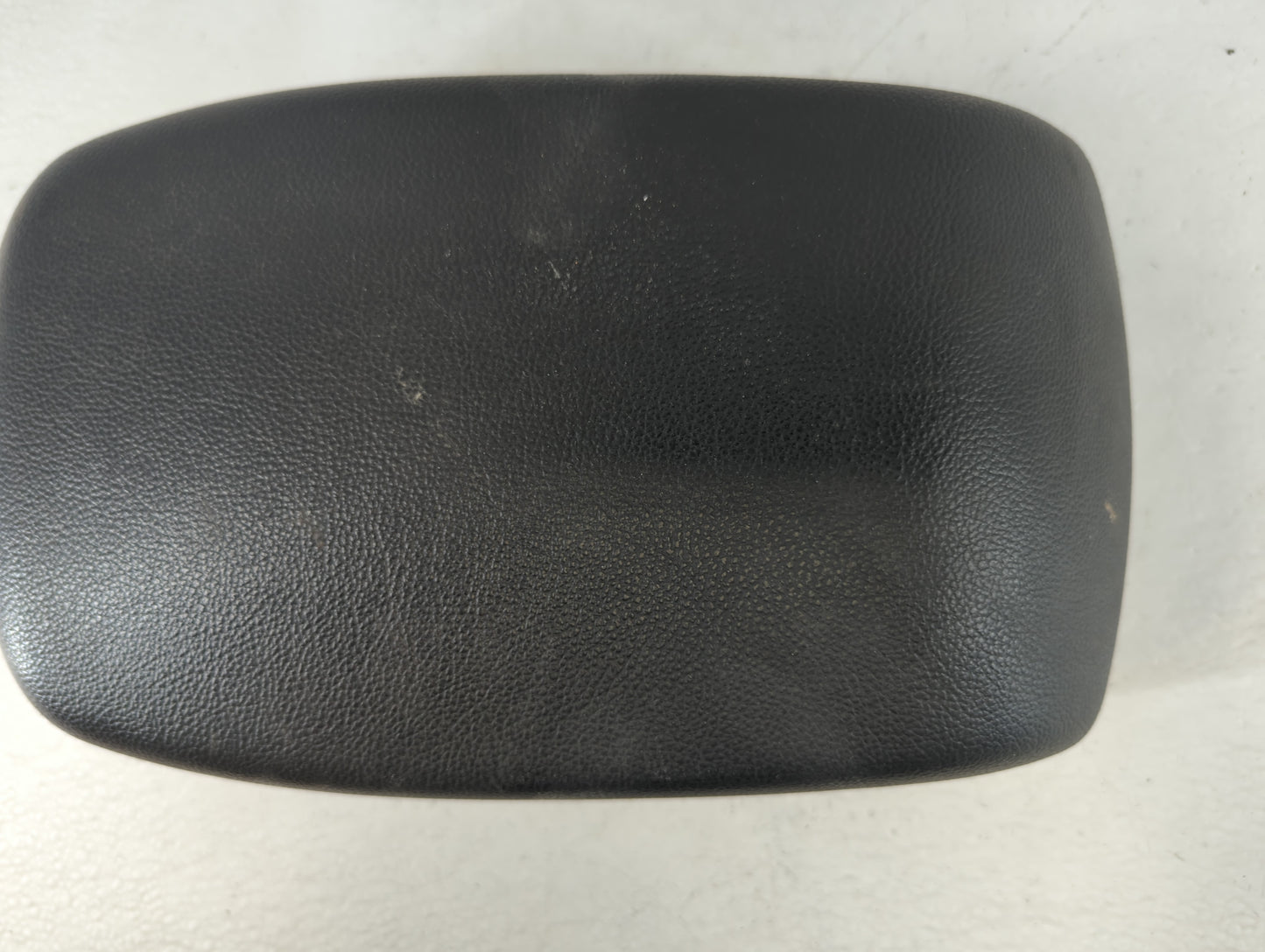 2013 Hyundai Elantra Gt Center Console Armrest Cover Lid Fits OEM Used Auto Parts - Oemusedautoparts1.com
