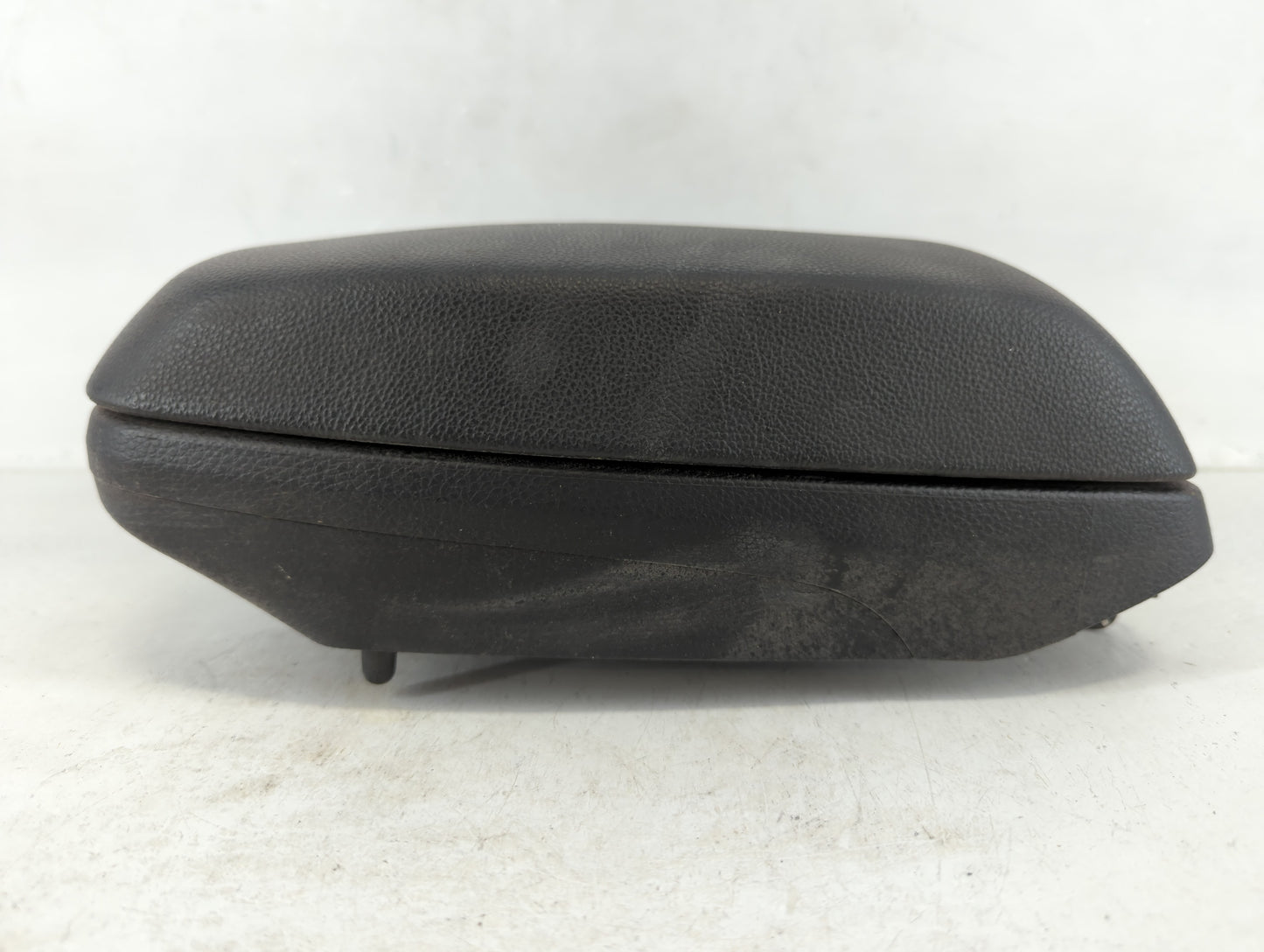 2013 Hyundai Elantra Gt Center Console Armrest Cover Lid Fits OEM Used Auto Parts - Oemusedautoparts1.com