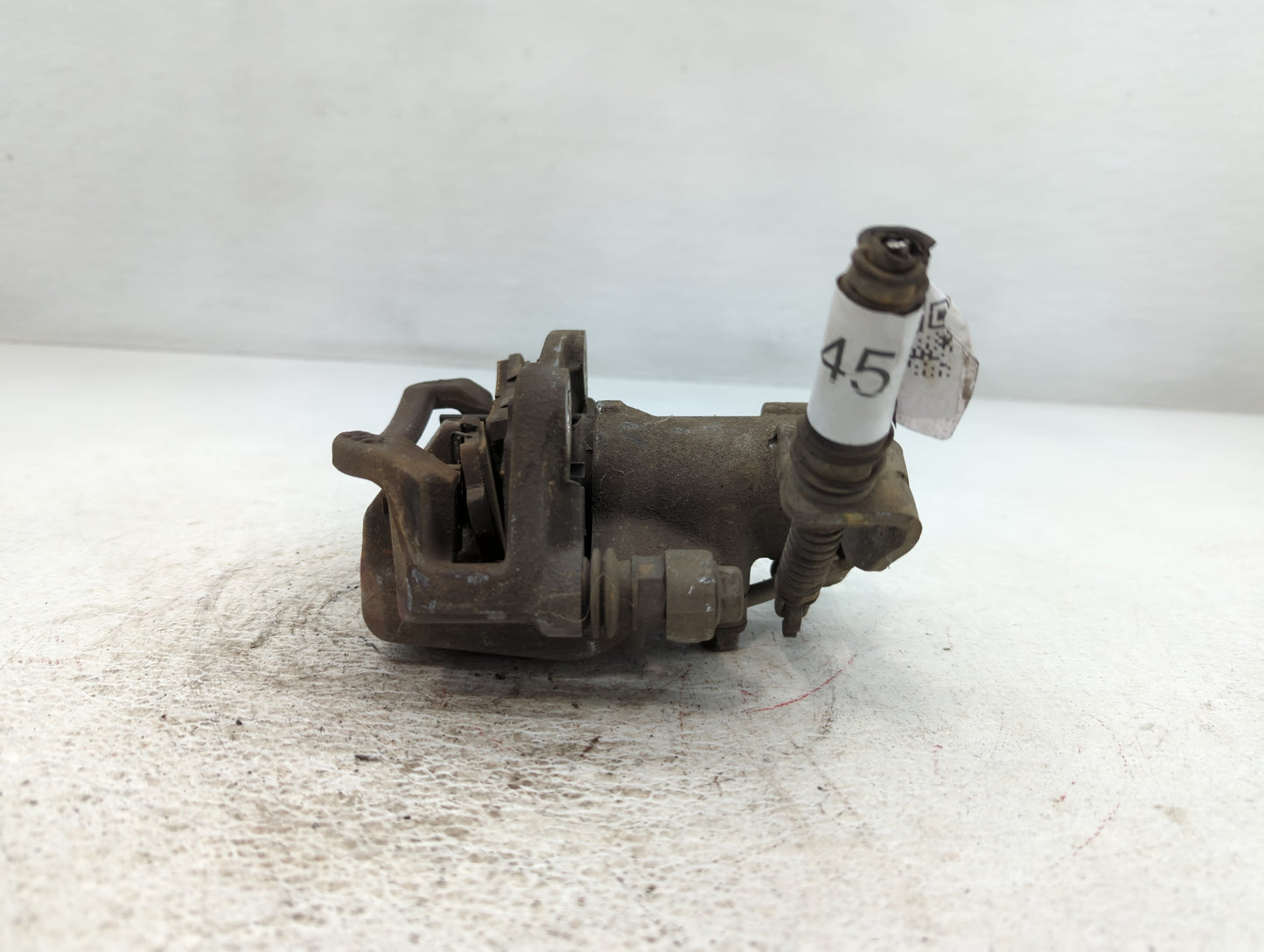 2013-2017 Hyundai Elantra Gt Front Passenger Right Brake Caliper - Oemusedautoparts1.com
