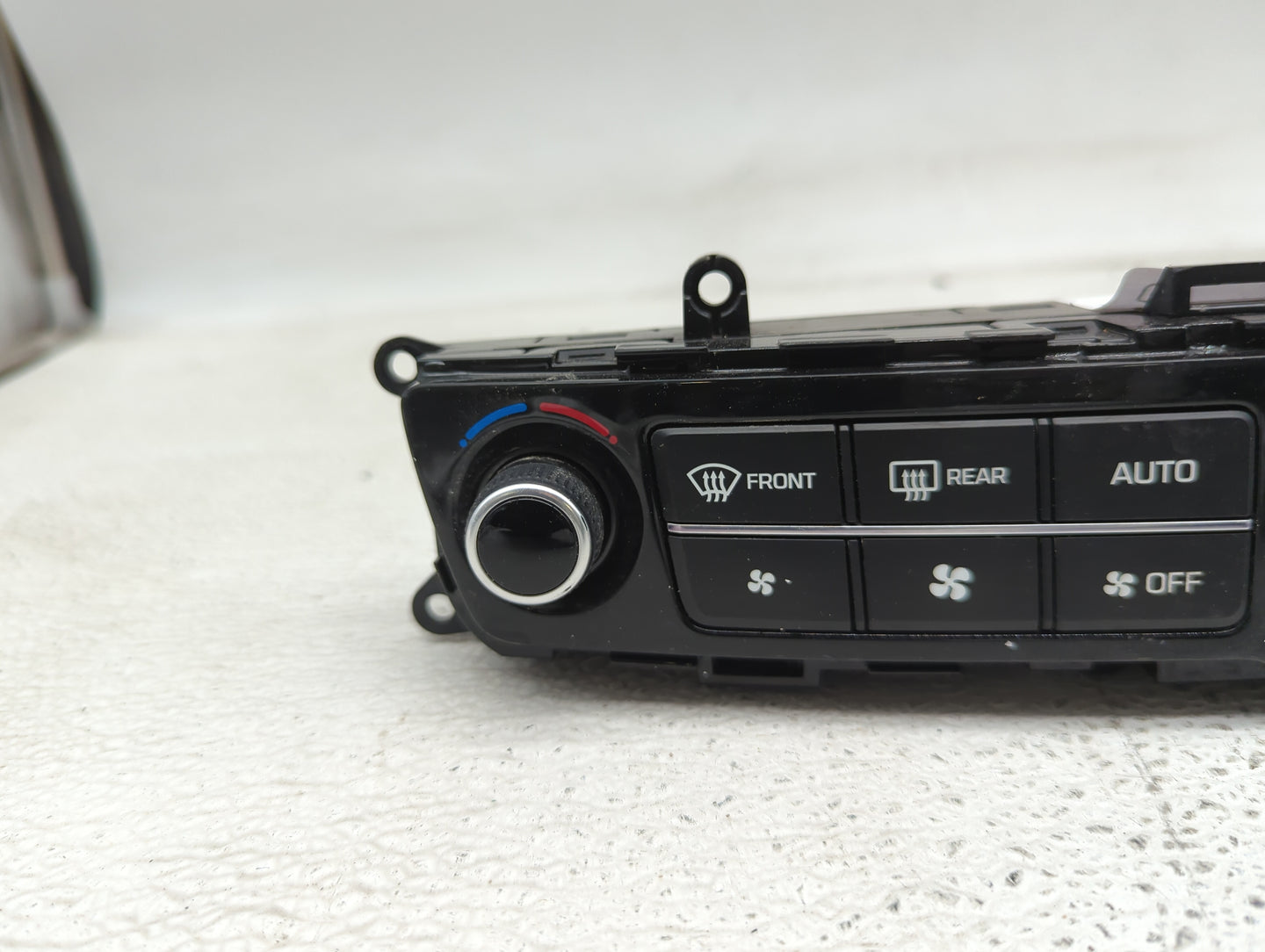 2014-2016 Hyundai Equus Climate Control Module Temperature AC/Heater Replacement P/N:97250-3N800 Fits Fits 2014 2015 2016 OE