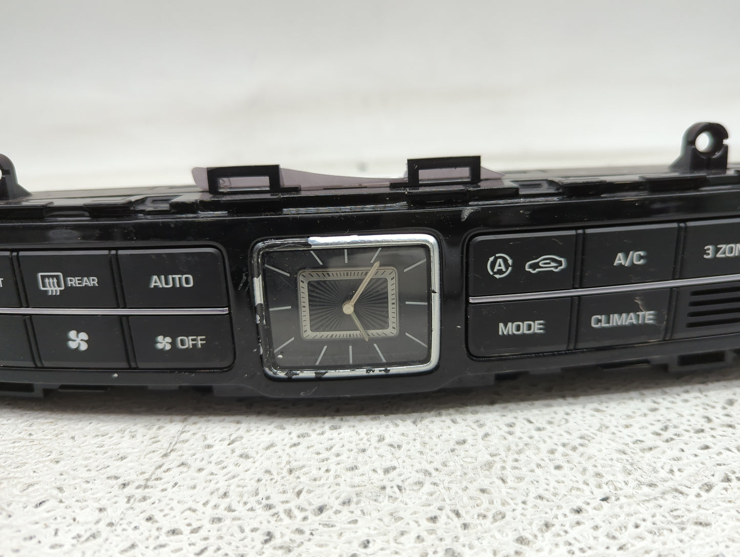 2014-2016 Hyundai Equus Climate Control Module Temperature AC/Heater Replacement P/N:97250-3N800 Fits Fits 2014 2015 2016 OE