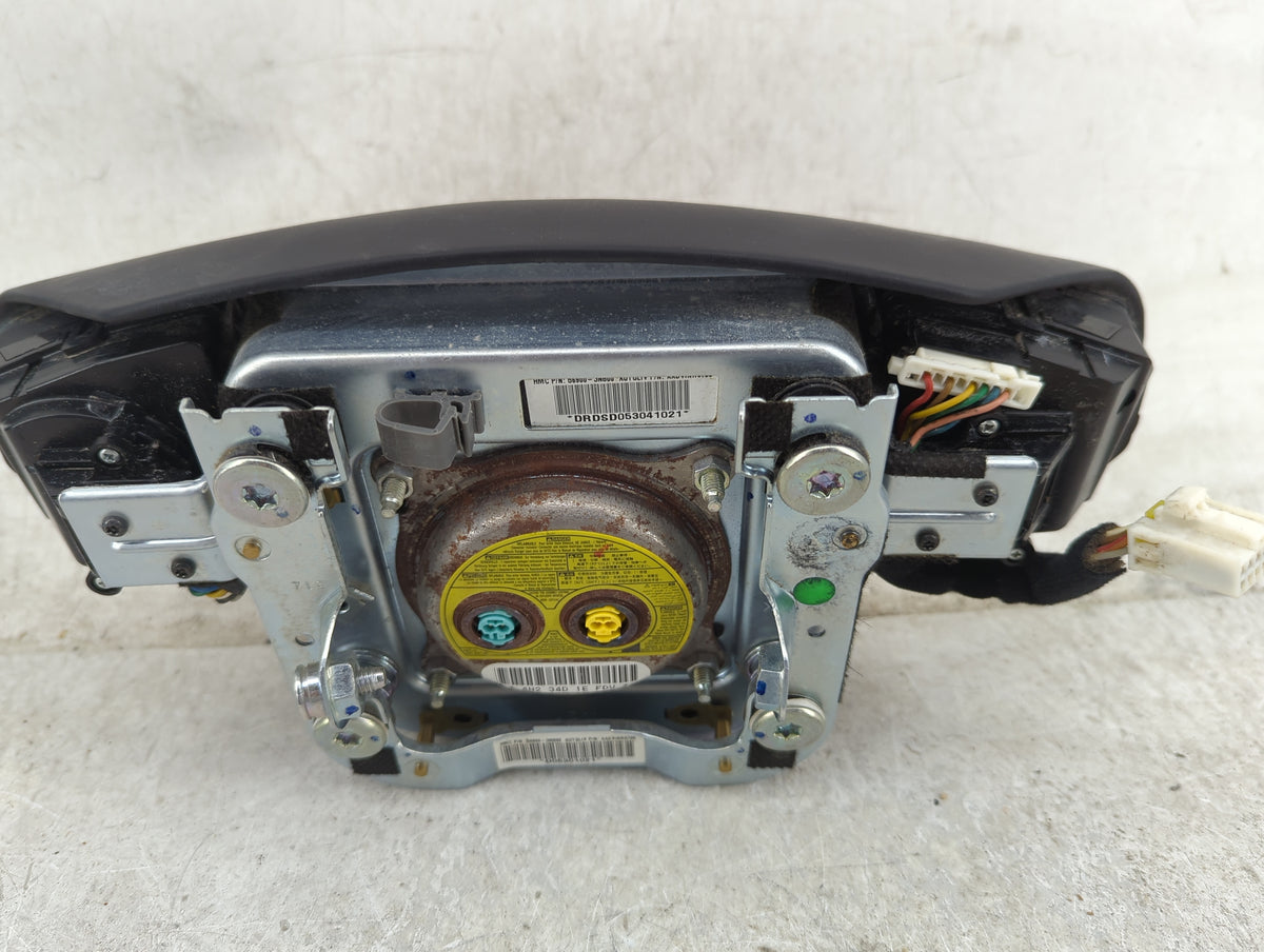 2014 Hyundai Equus Air Bag Driver Left Steering Wheel Mounted - Oemusedautoparts1.com