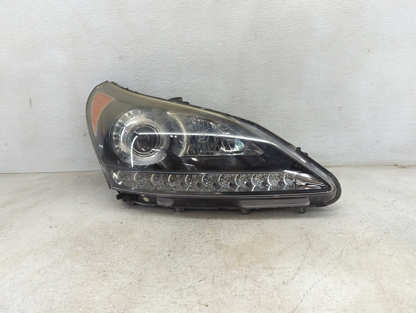 2014-2016 Hyundai Equus Passenger Right Oem Head Light Headlight Lamp - Oemusedautoparts1.com